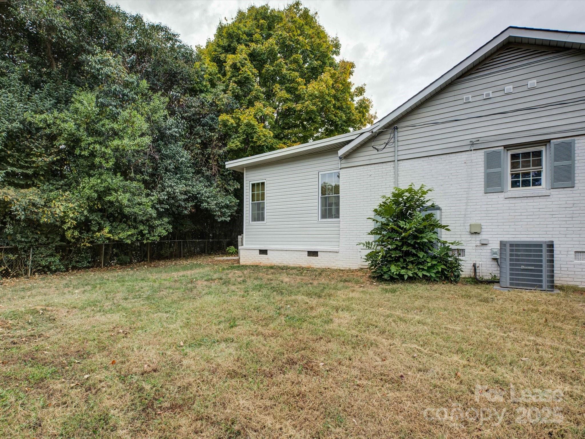 Montclaire - Residential Lease