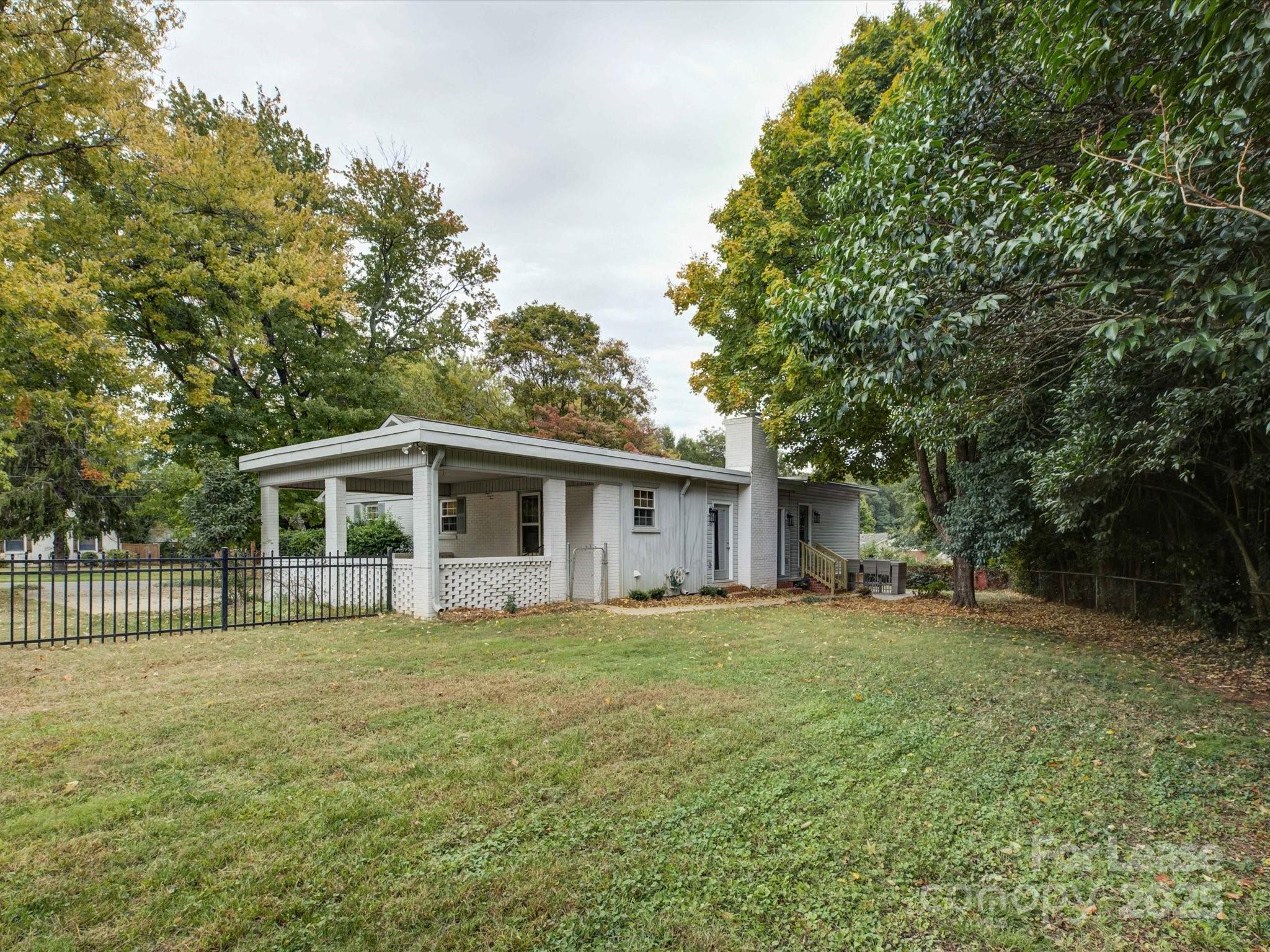 Montclaire - Residential Lease