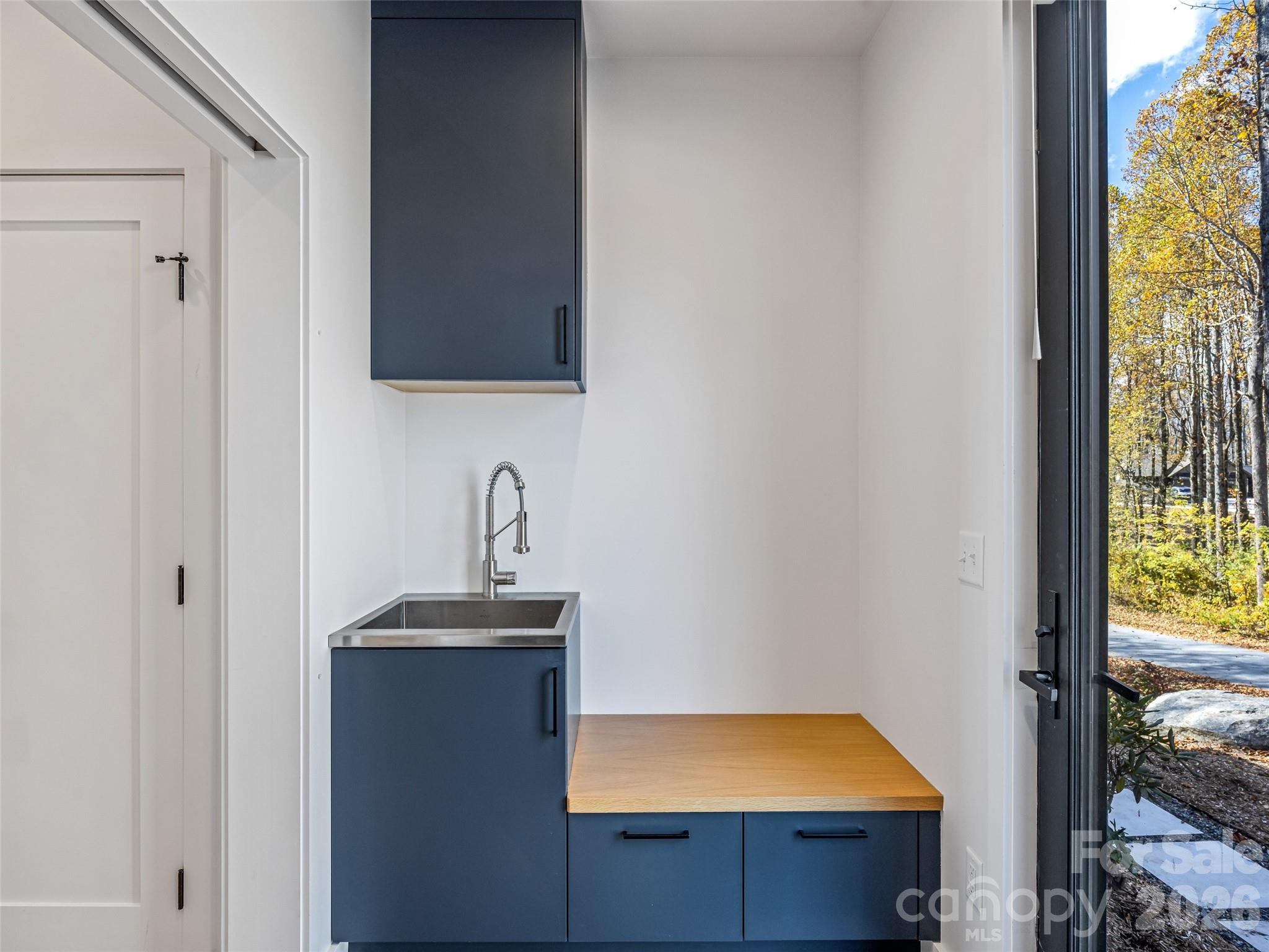 Couch Mountain - Residential