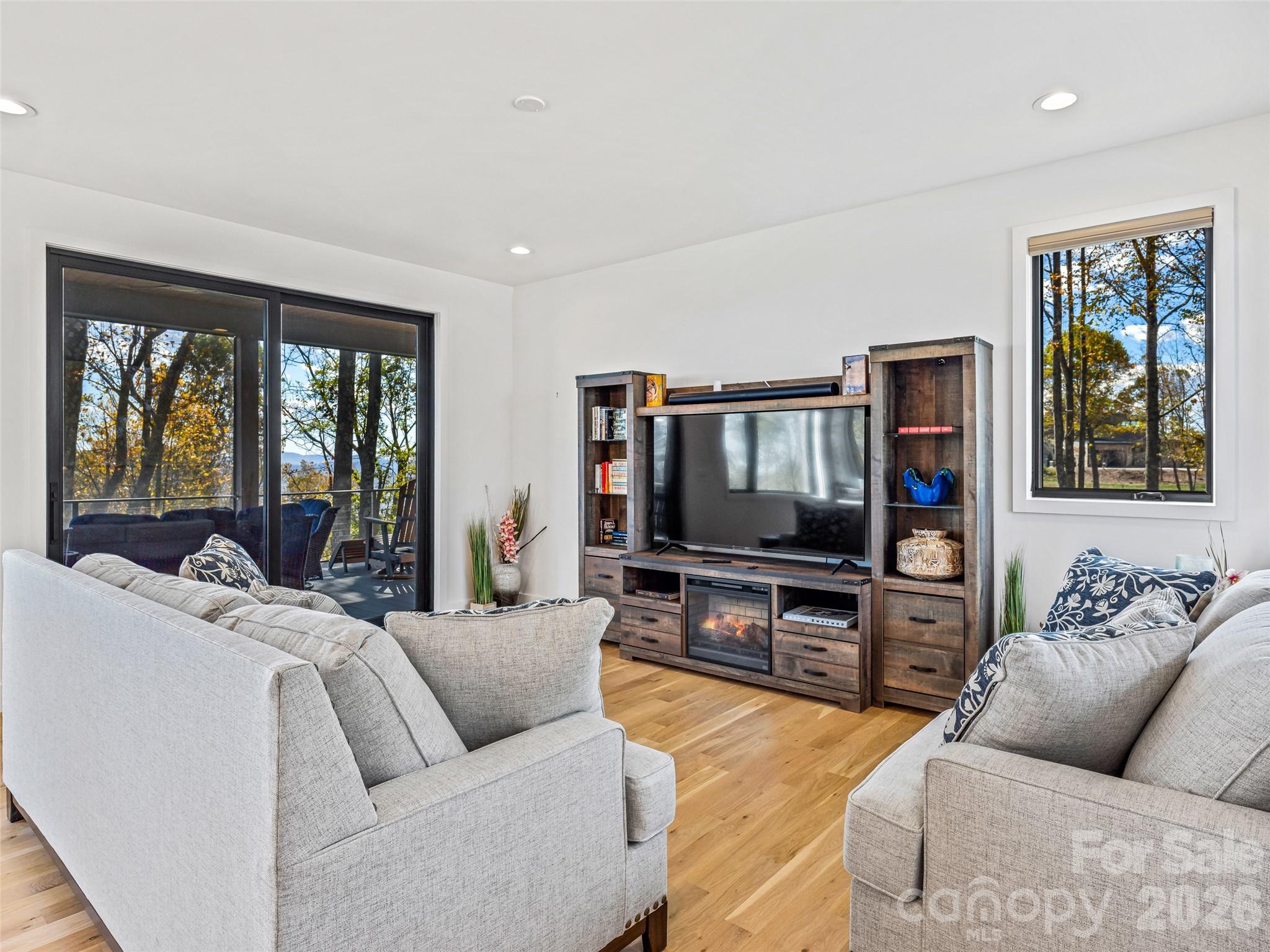 Couch Mountain - Residential