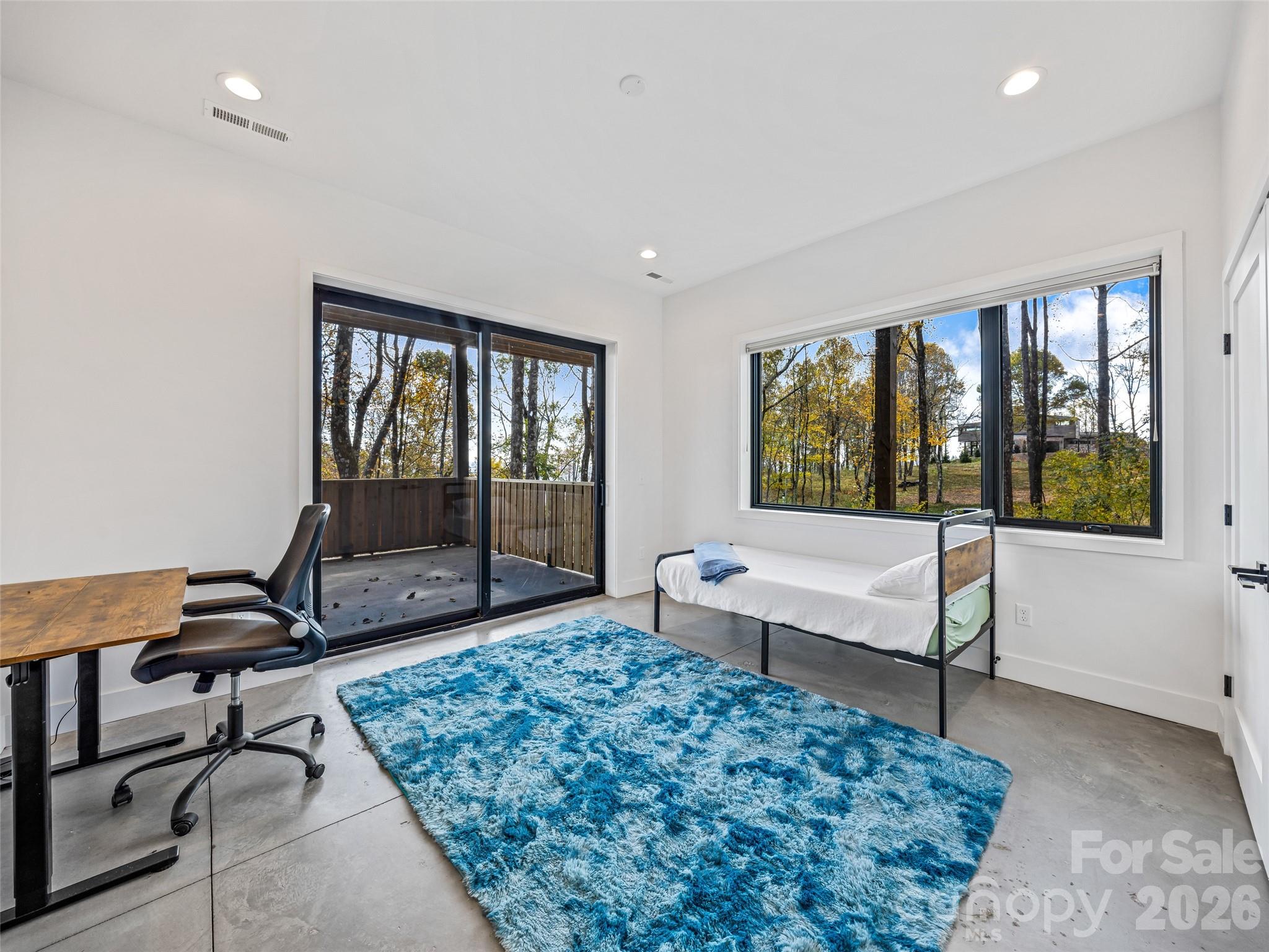 Couch Mountain - Residential