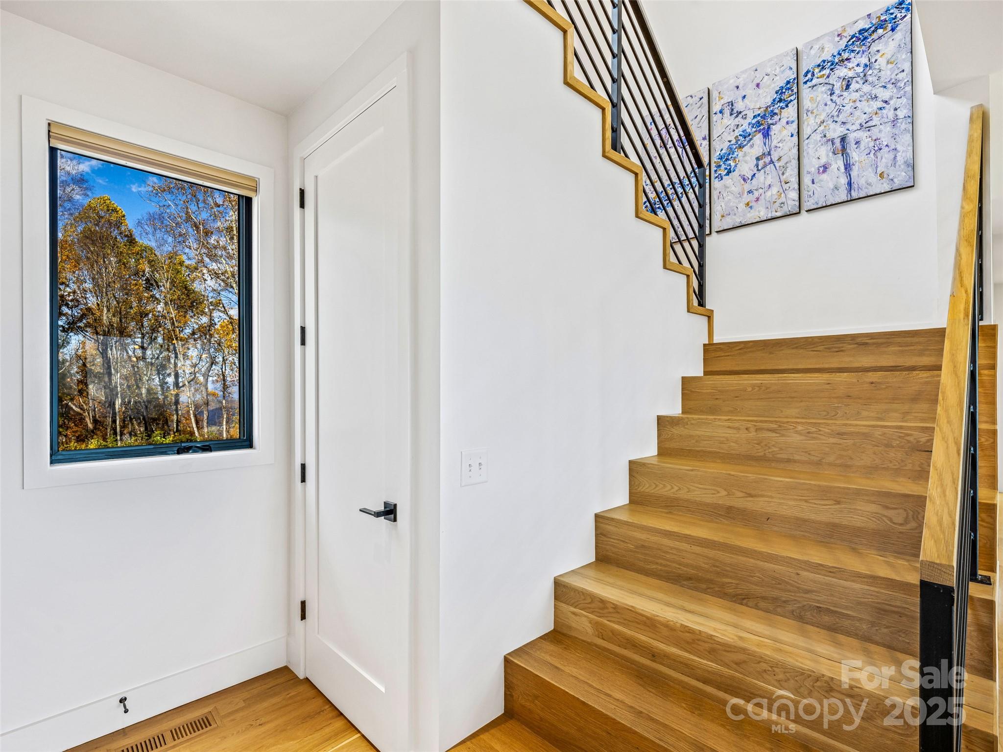 15 Laurel Ledge Way