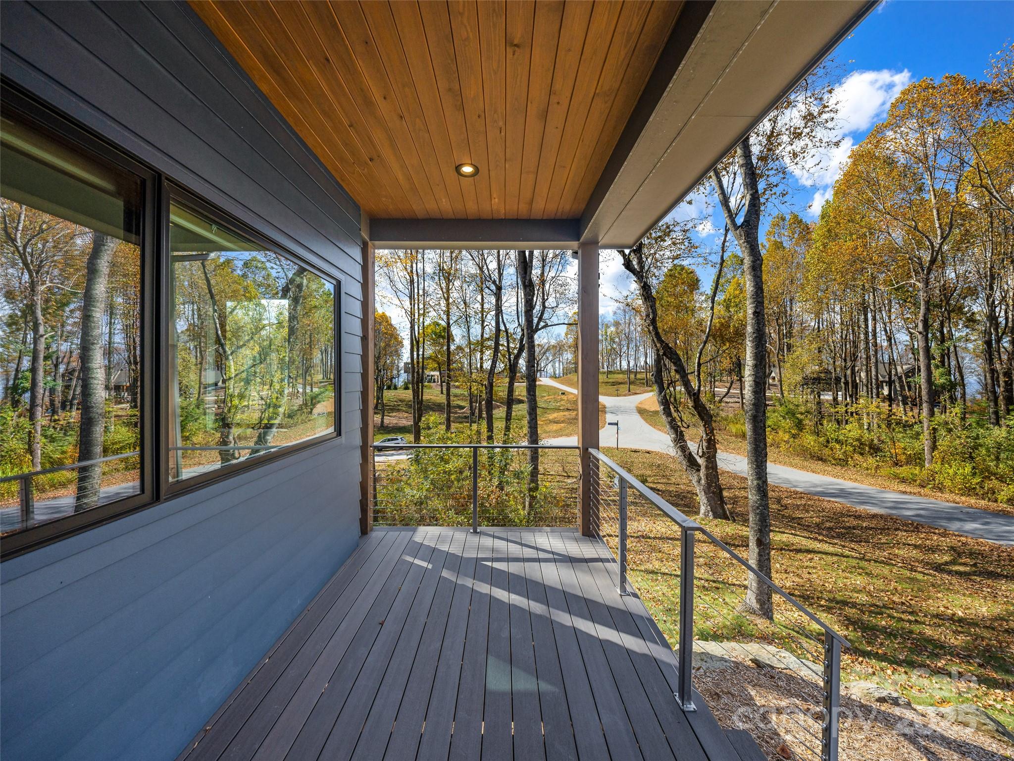 15 Laurel Ledge Way