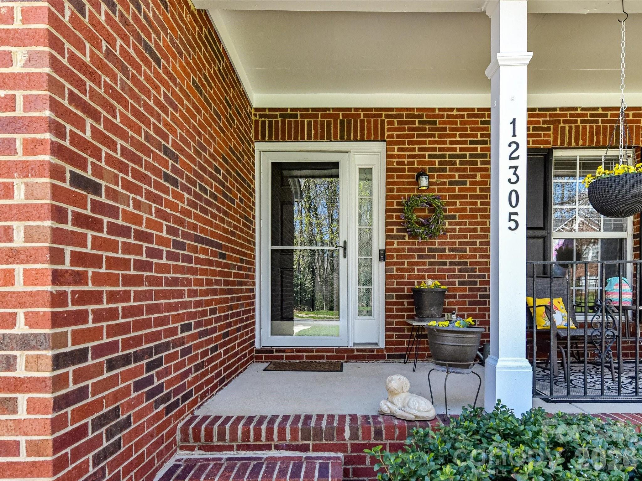 12305 Chickasaw Drive