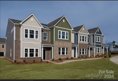 Townhouse in Gastonia NC 1171 Foundry Drive.jpg