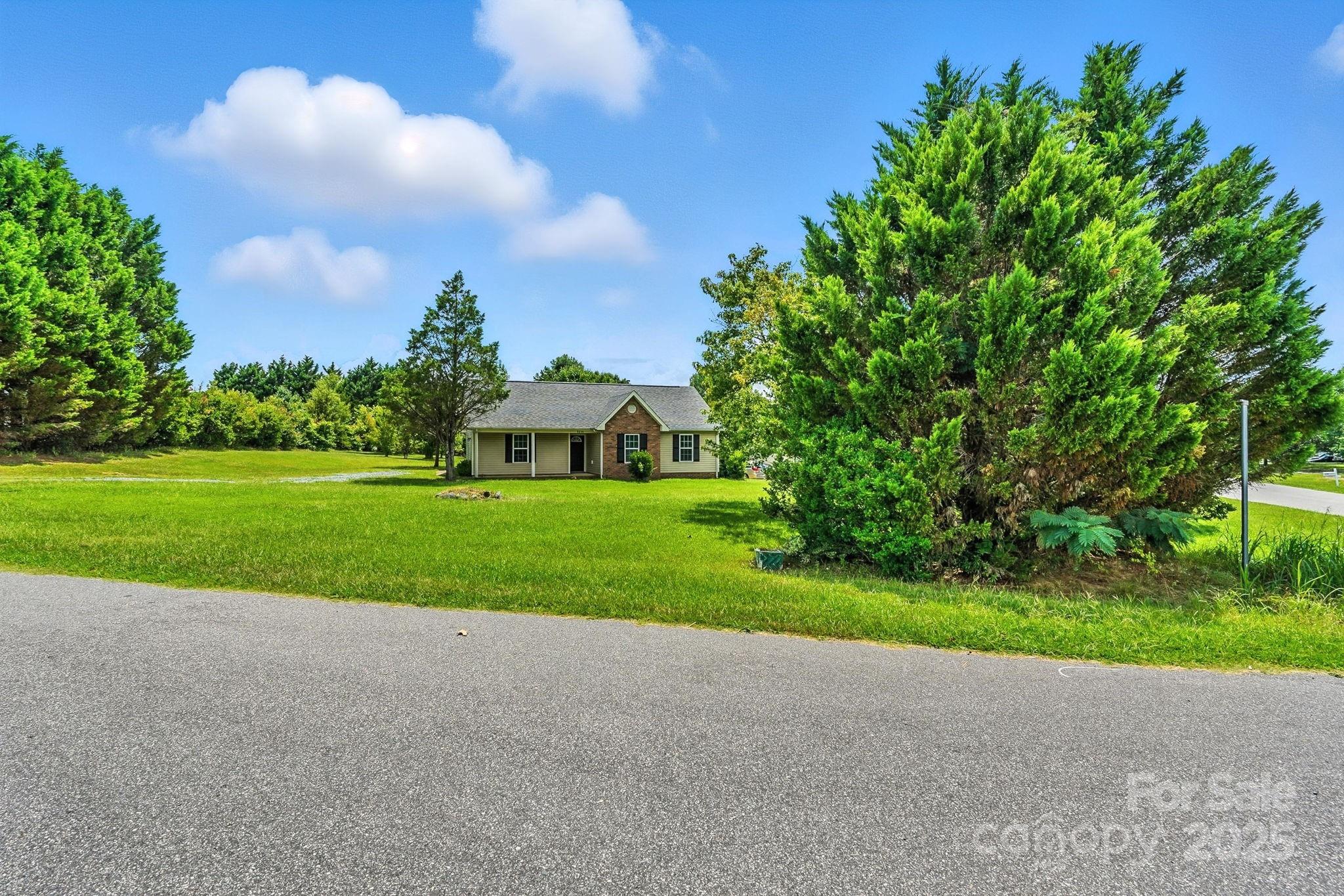 5216 Willow Run Drive