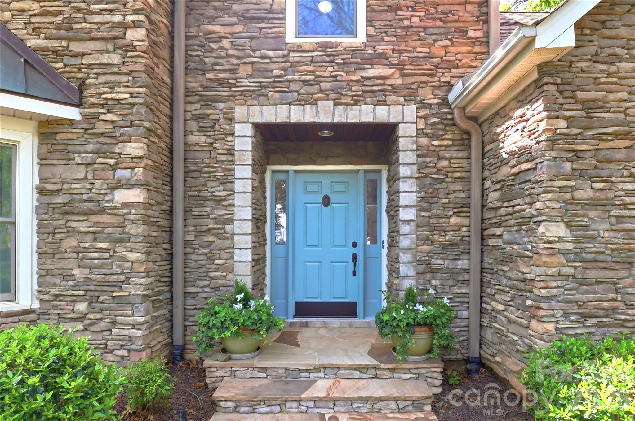 8200 Asheley Glen Drive