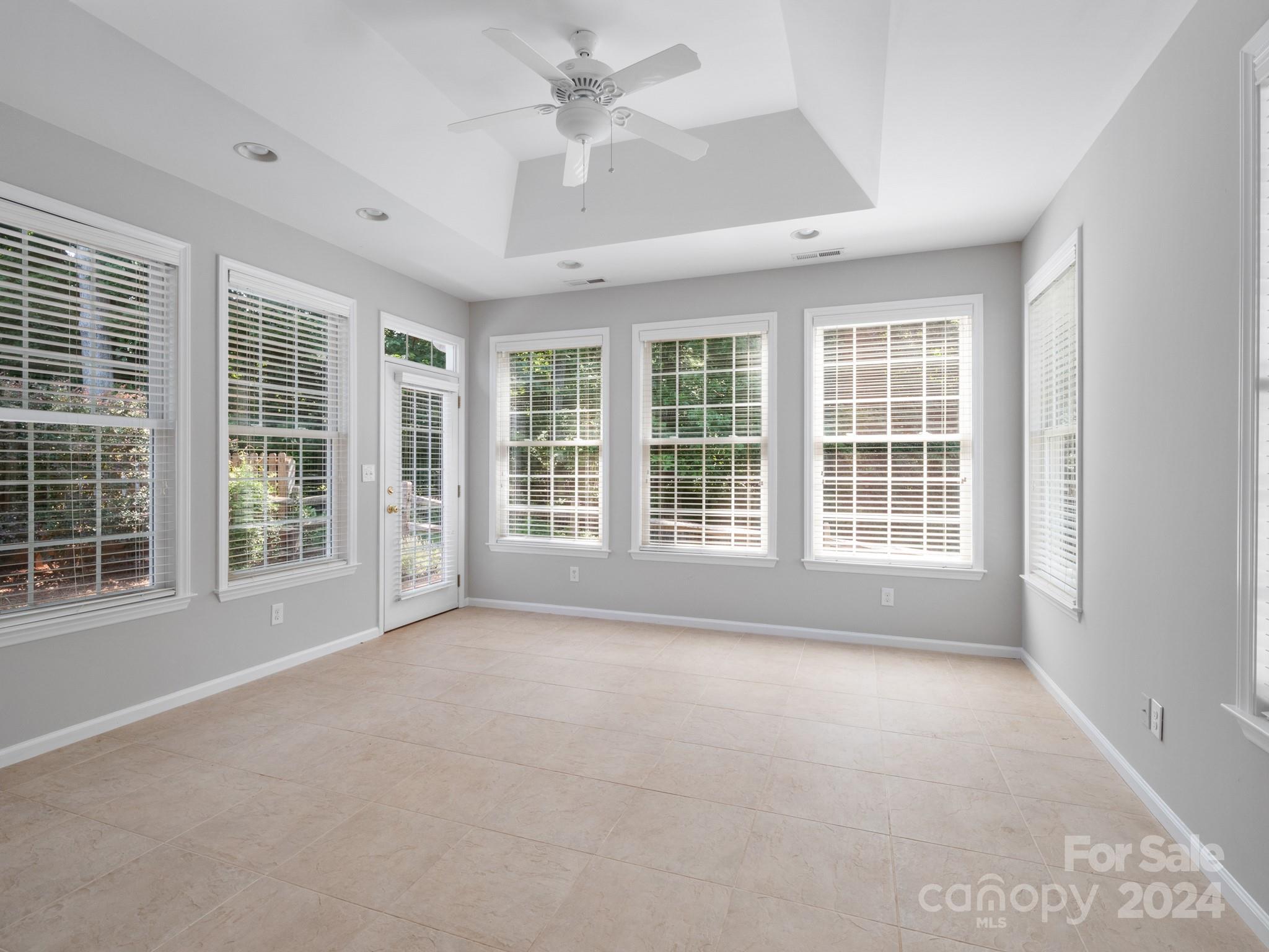 Lantern Green - Residential