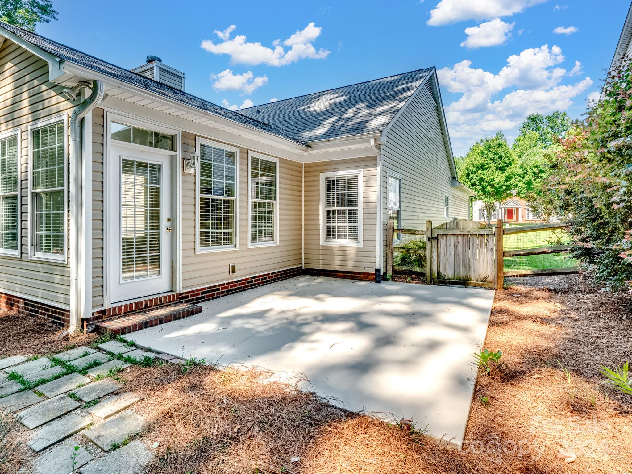 Lantern Green - Residential