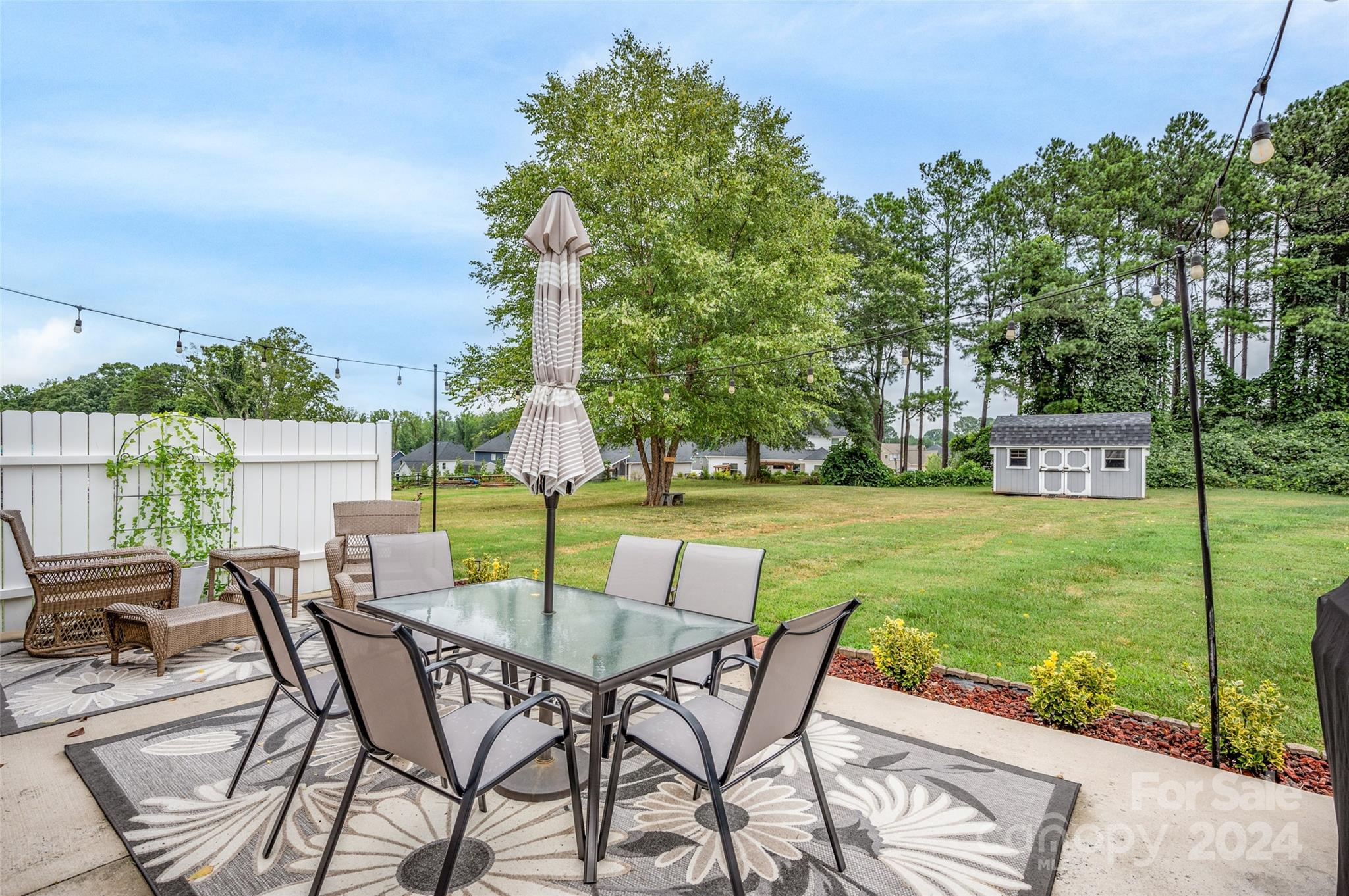 Brook Glen - Residential