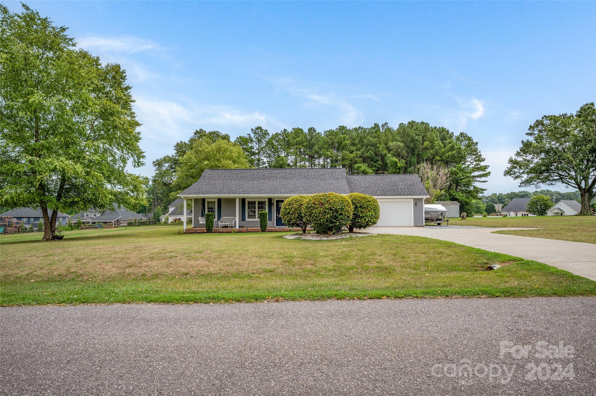 Brook Glen - Residential