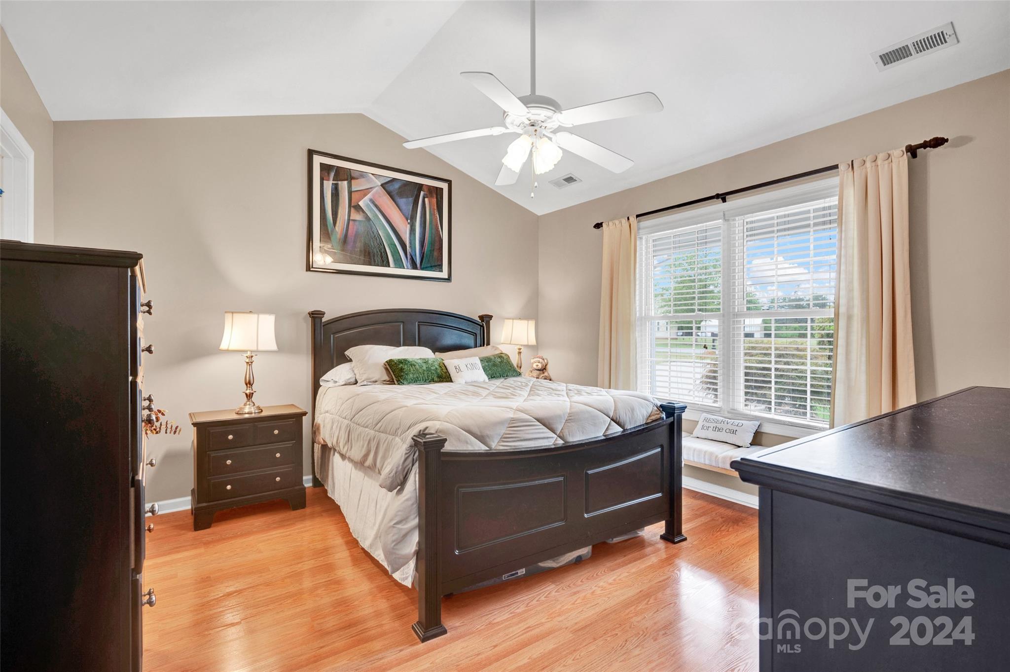 Brook Glen - Residential