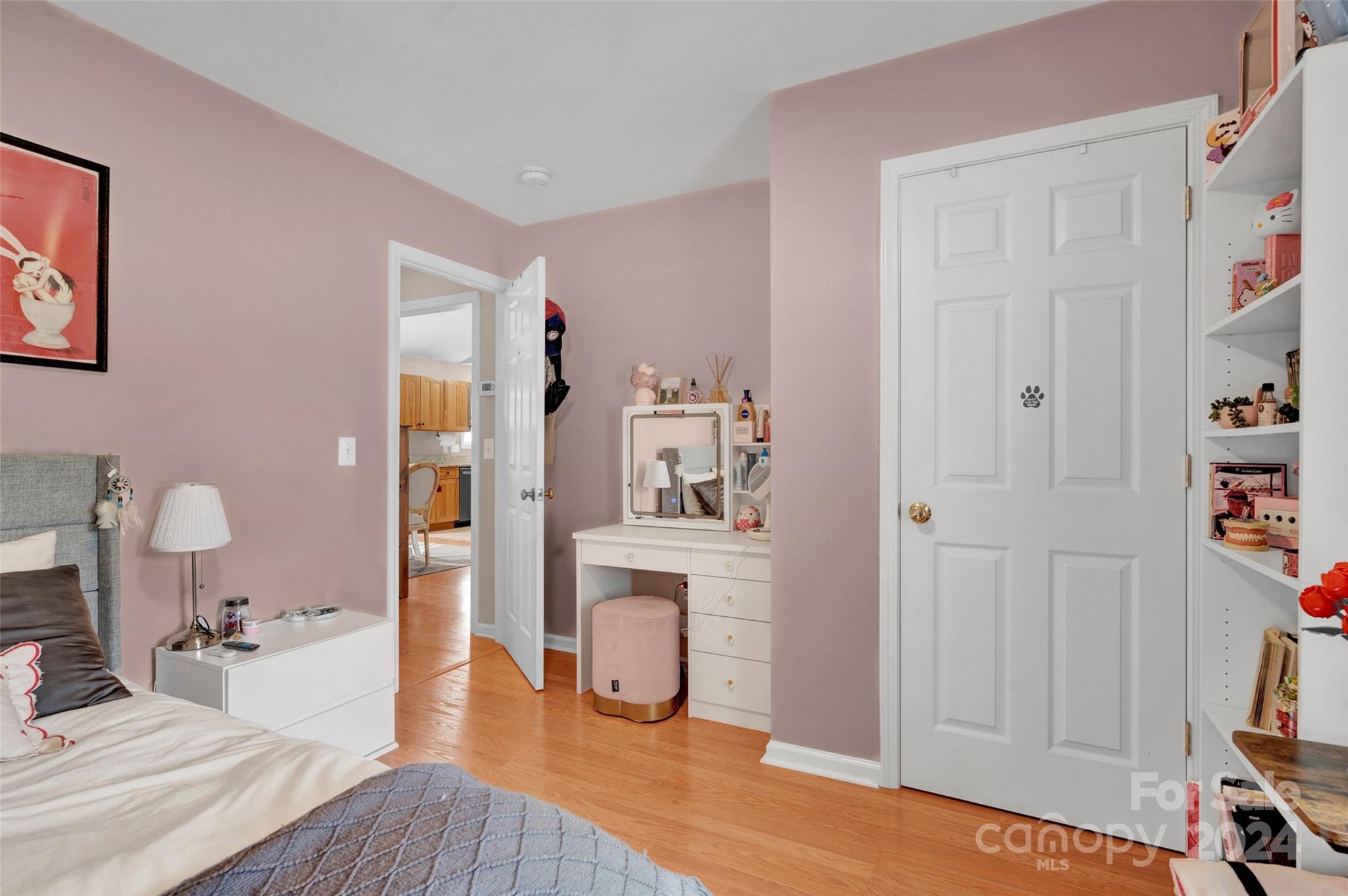 Brook Glen - Residential