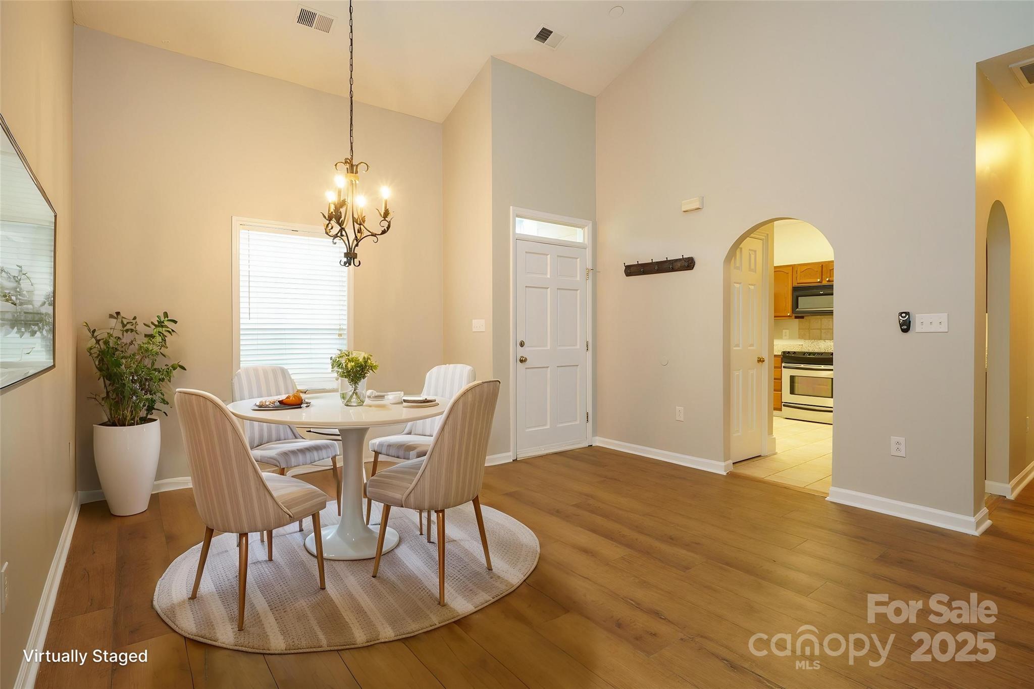 6007 Kenmore Lane