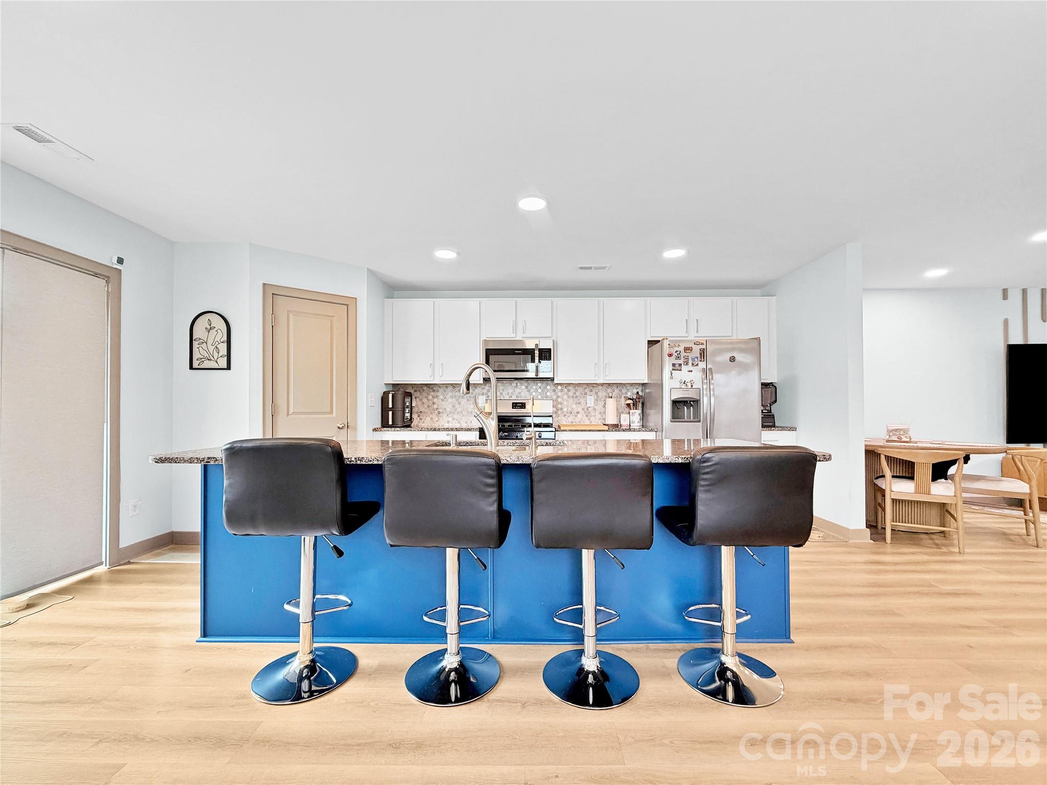 8260 Waxhaw Highway