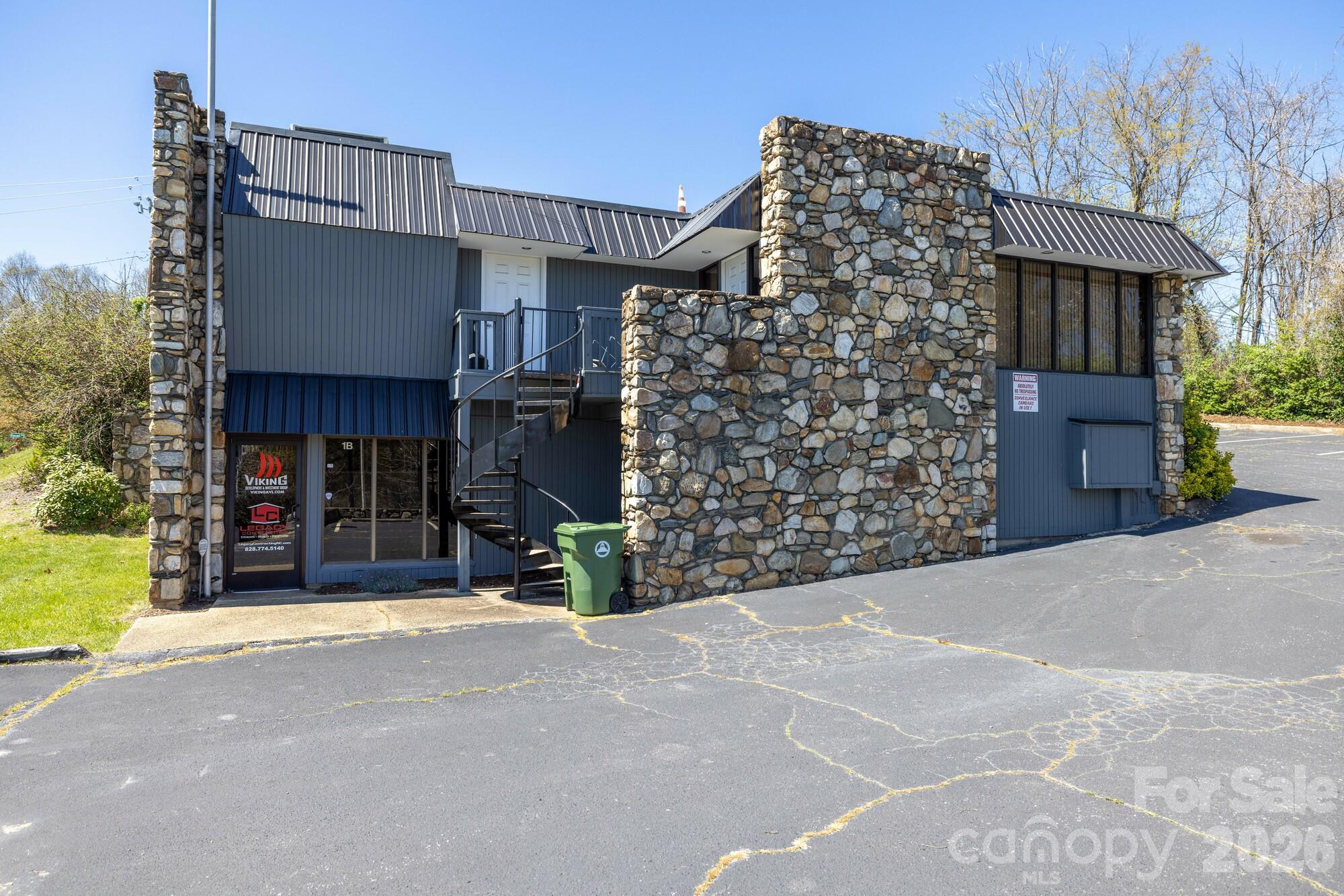 1 Hansel Avenue