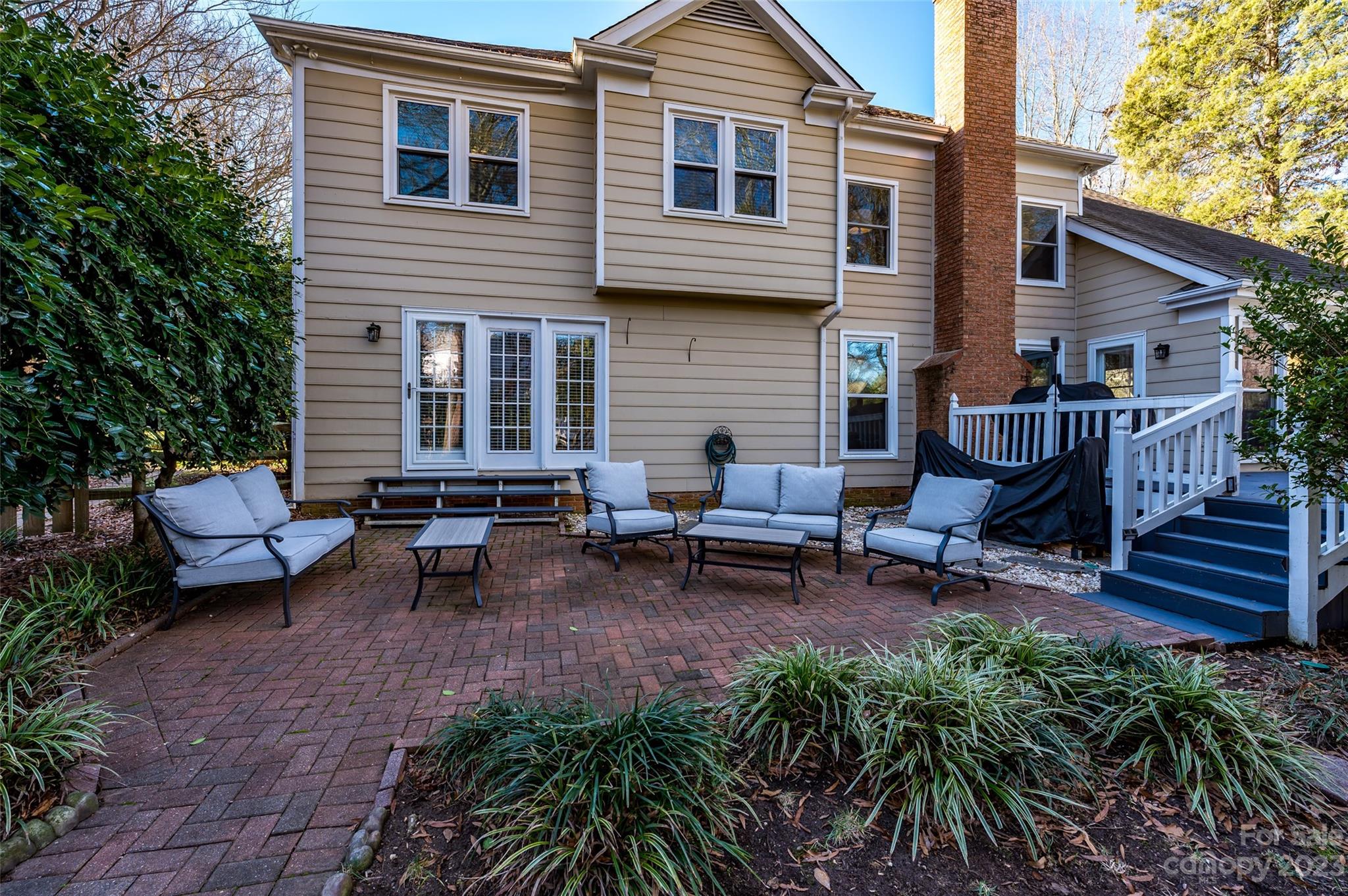 Thornhill - Residential