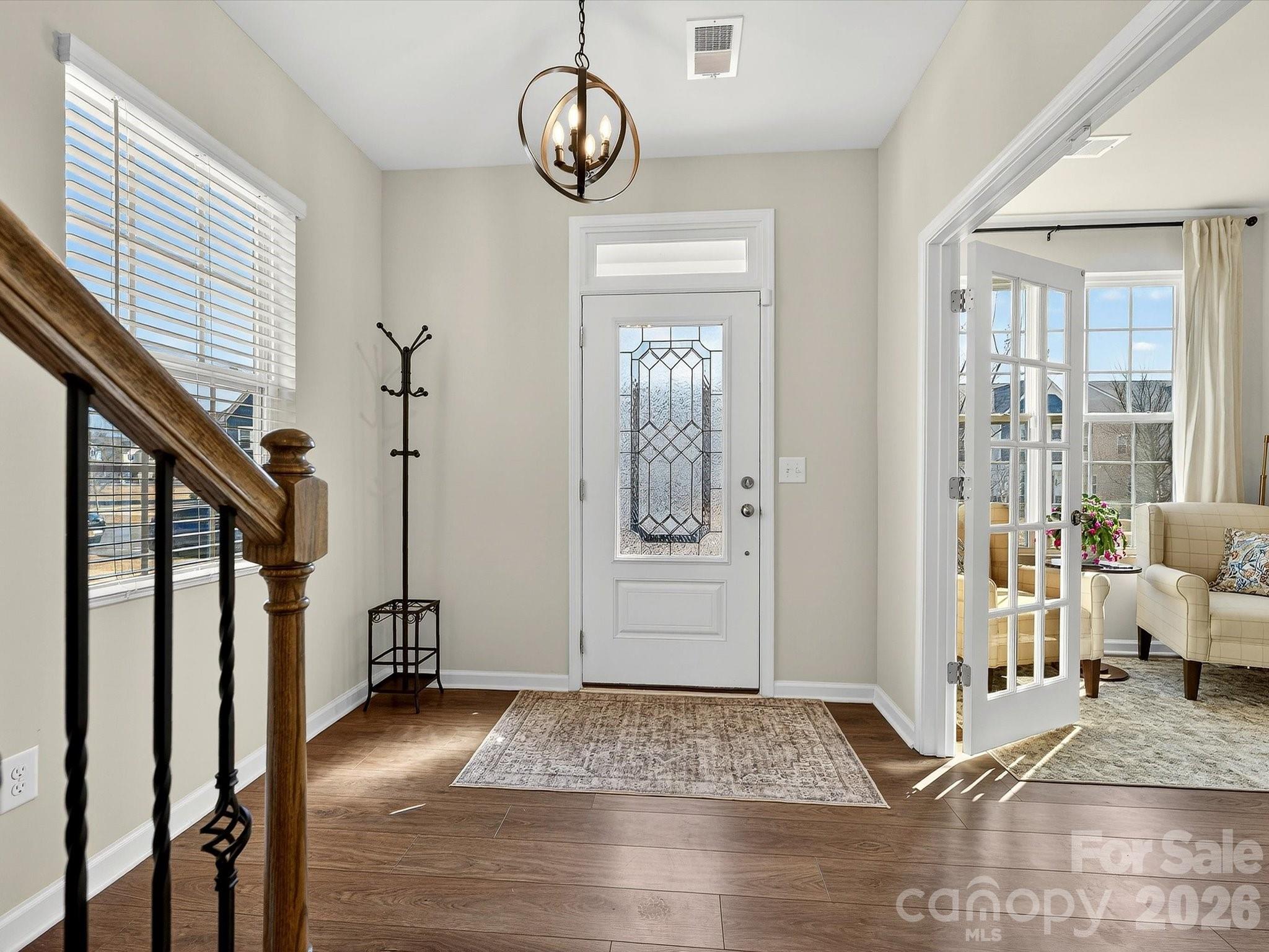 15748 Country House Street