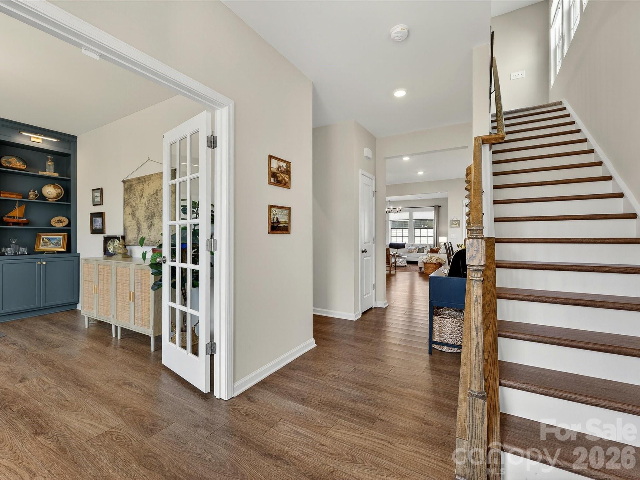 15748 Country House Street