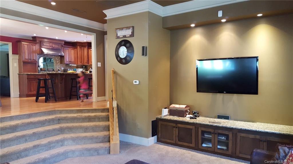 Quail Hollow - Residential