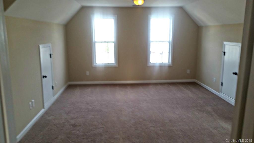 The Vineyards on Lake Wylie - Residential