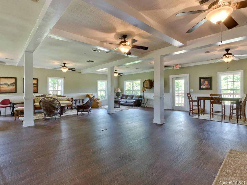 The Vineyards on Lake Wylie - Residential