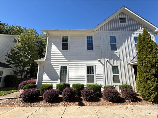 1517 BRIAR CREEK RD APT A, CHARLOTTE, NC 28205 - Image 70fbbc5d283913852d1ecfffc9d4e95e/3690840536