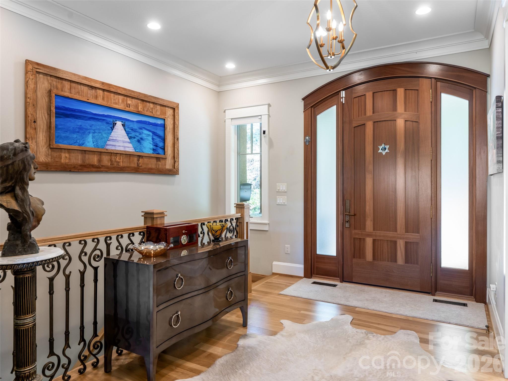 Reynolds Mountain - Residential