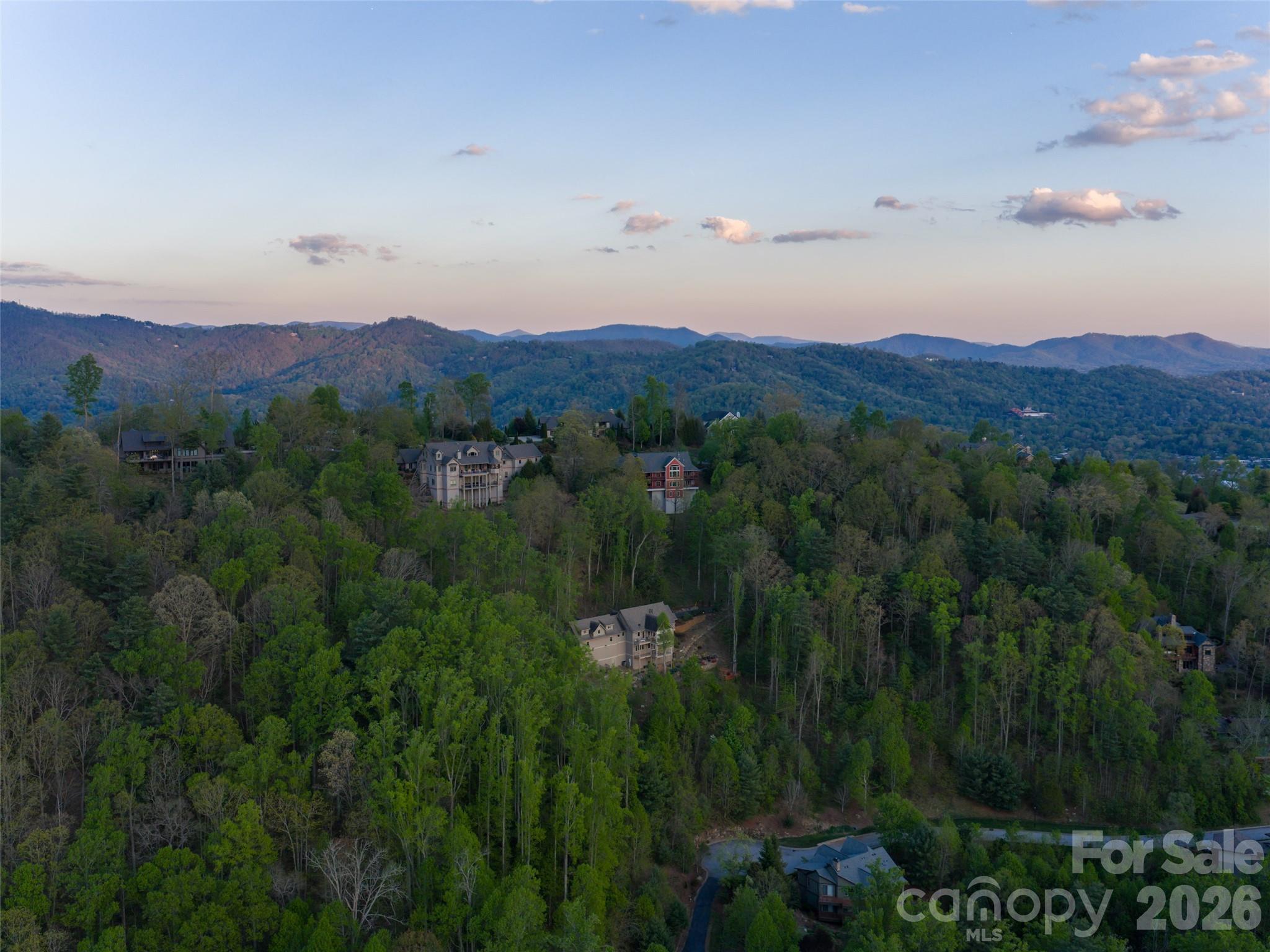 Reynolds Mountain - Residential