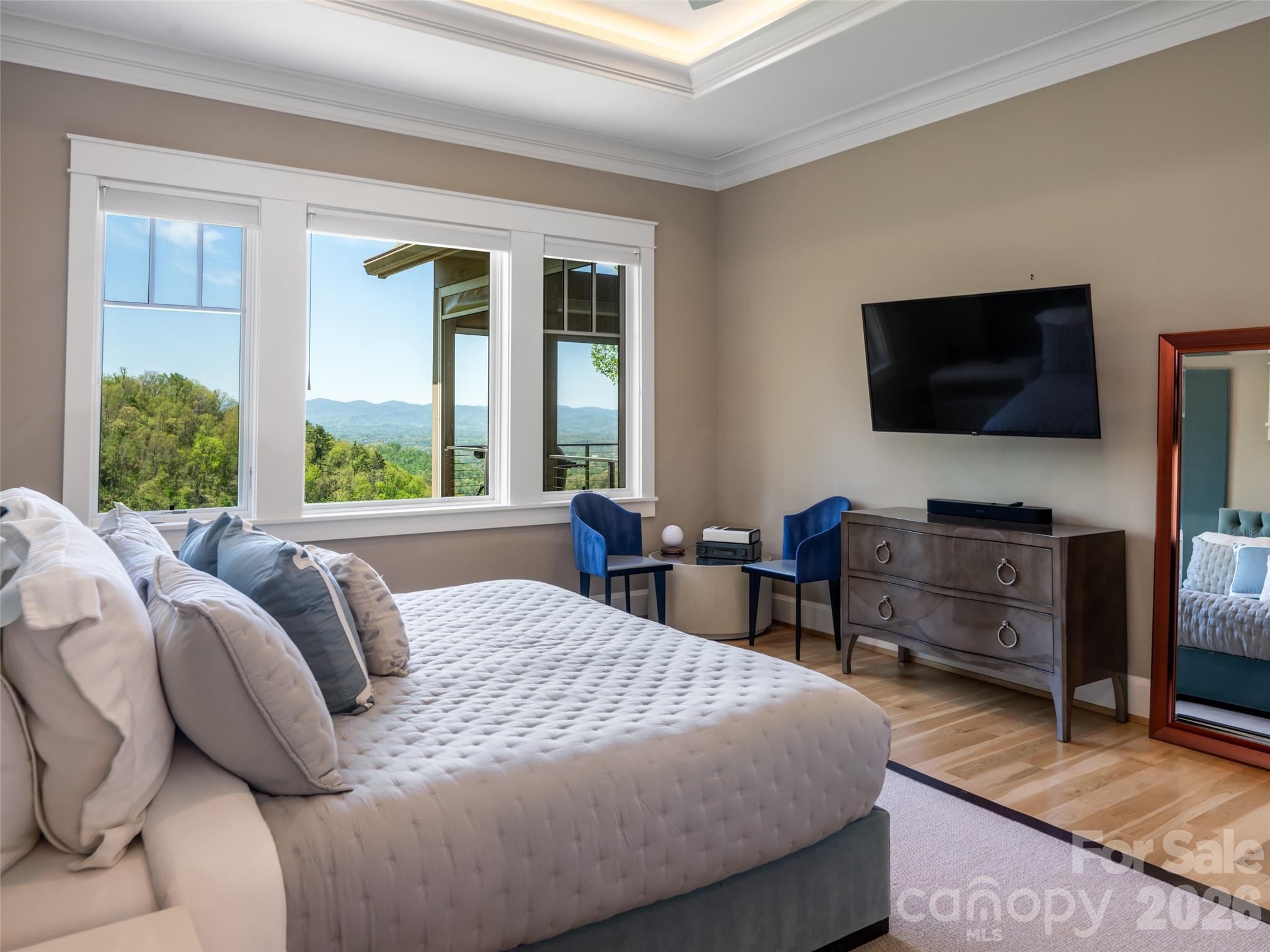 Reynolds Mountain - Residential