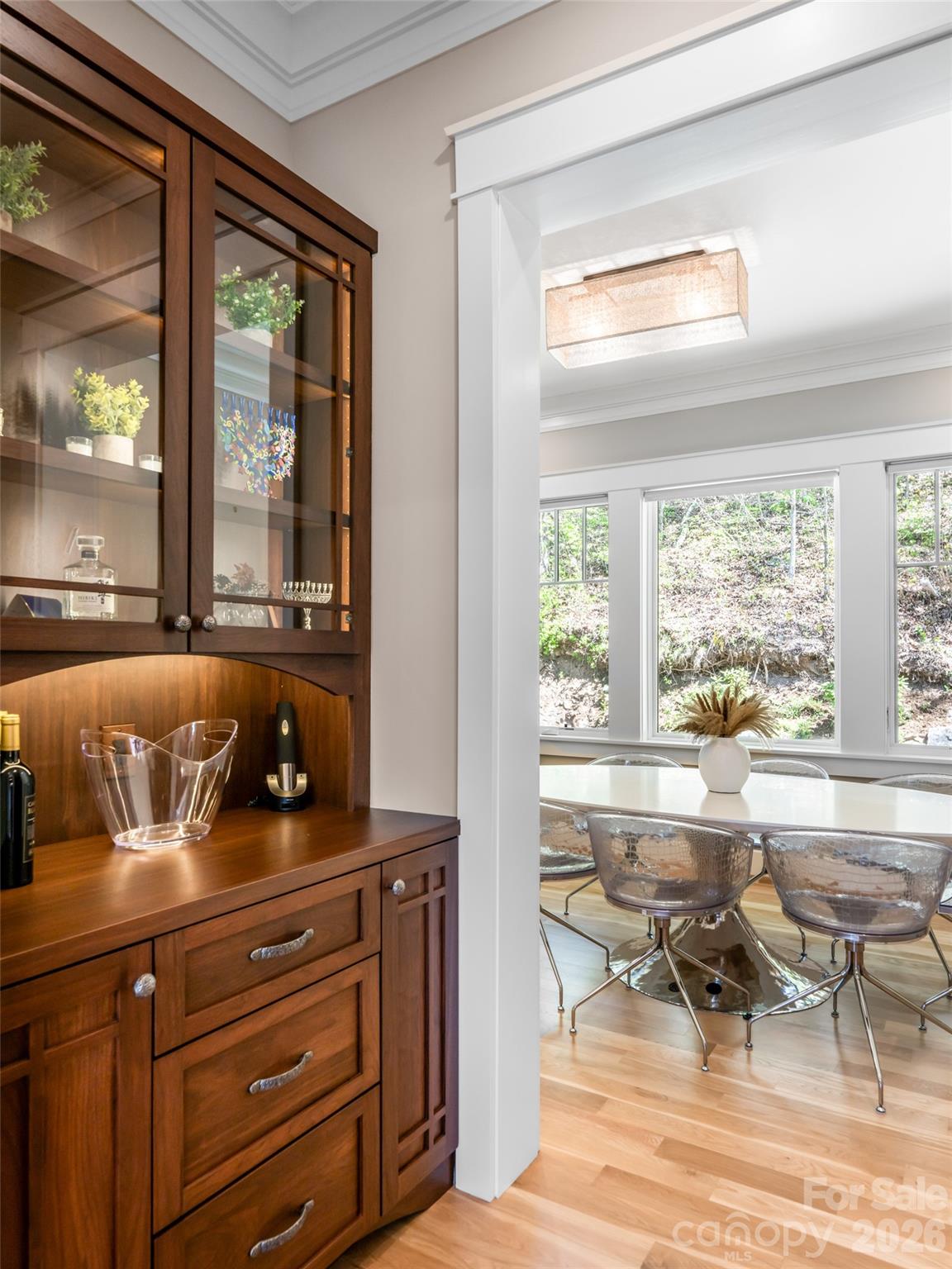Reynolds Mountain - Residential