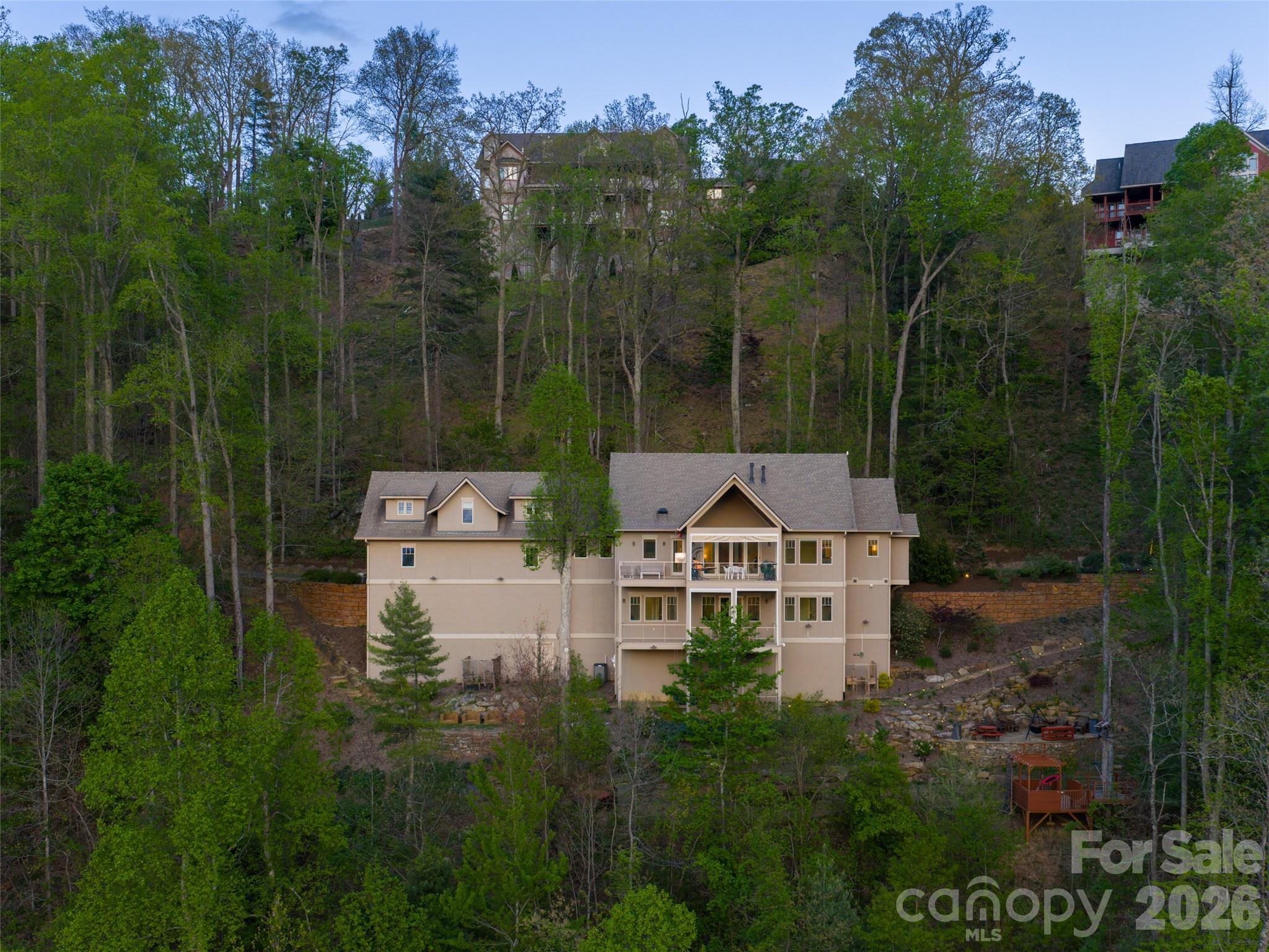 Reynolds Mountain - Residential