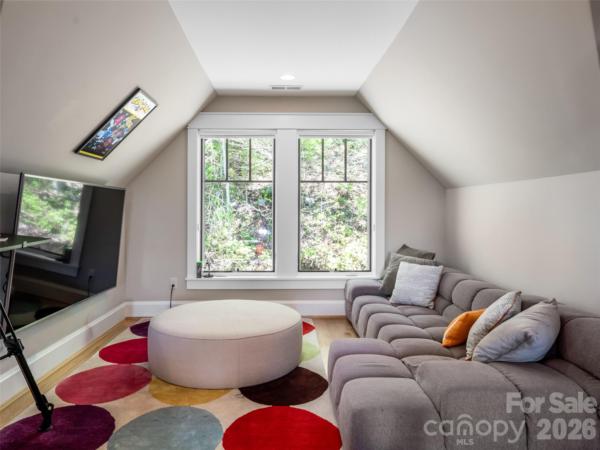 Reynolds Mountain - Residential