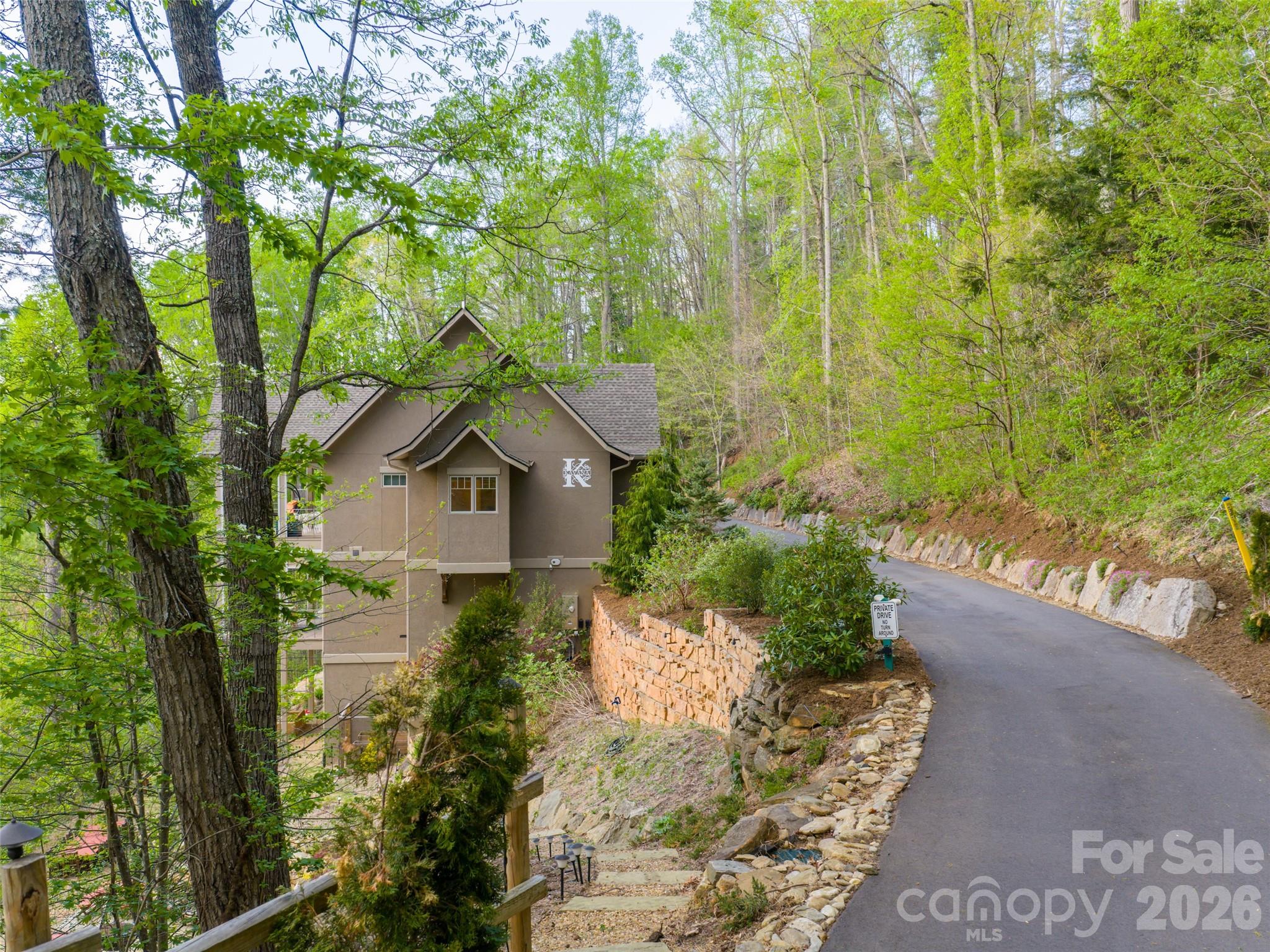 Reynolds Mountain - Residential