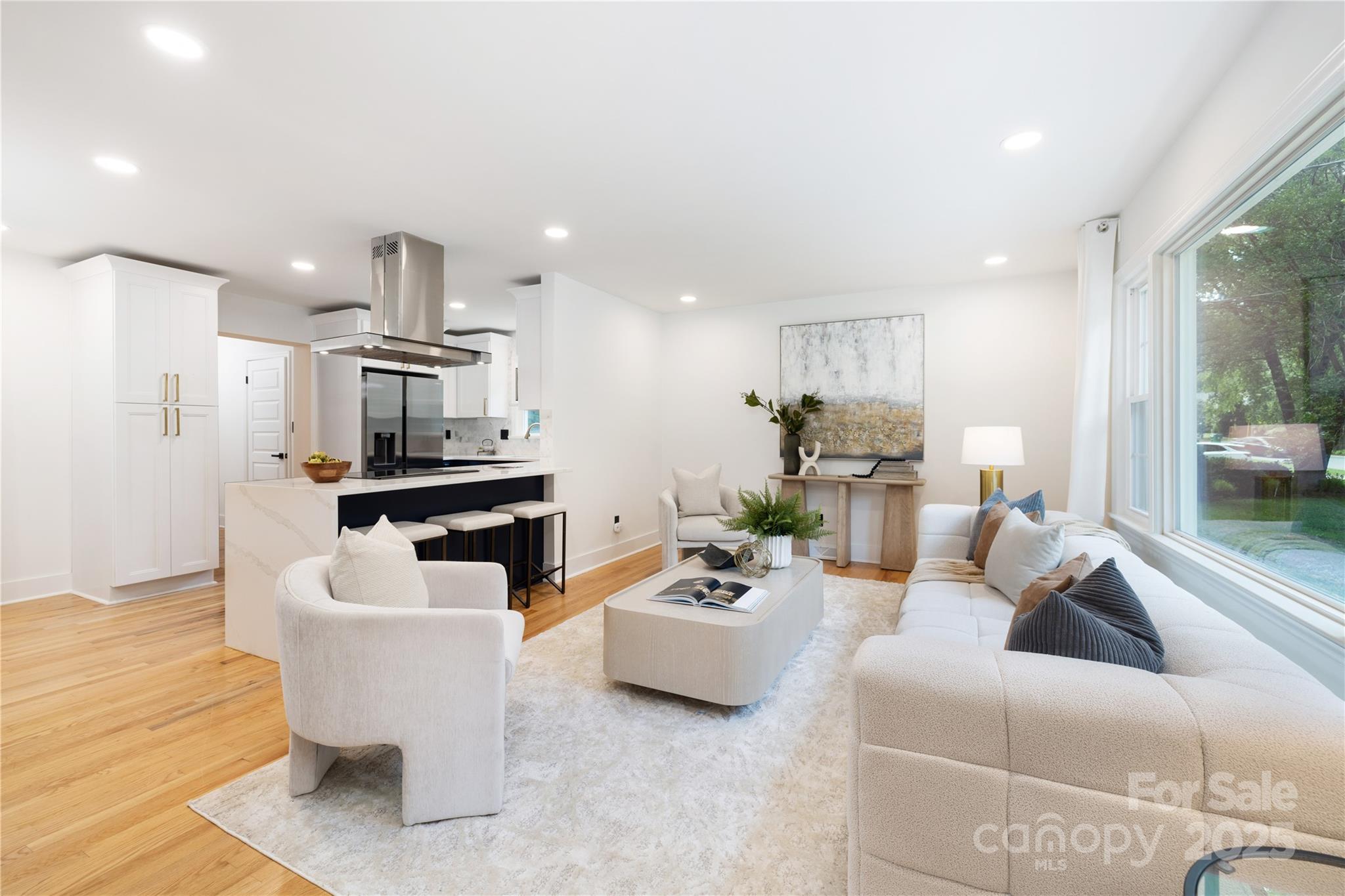 2120 Shadyview Drive