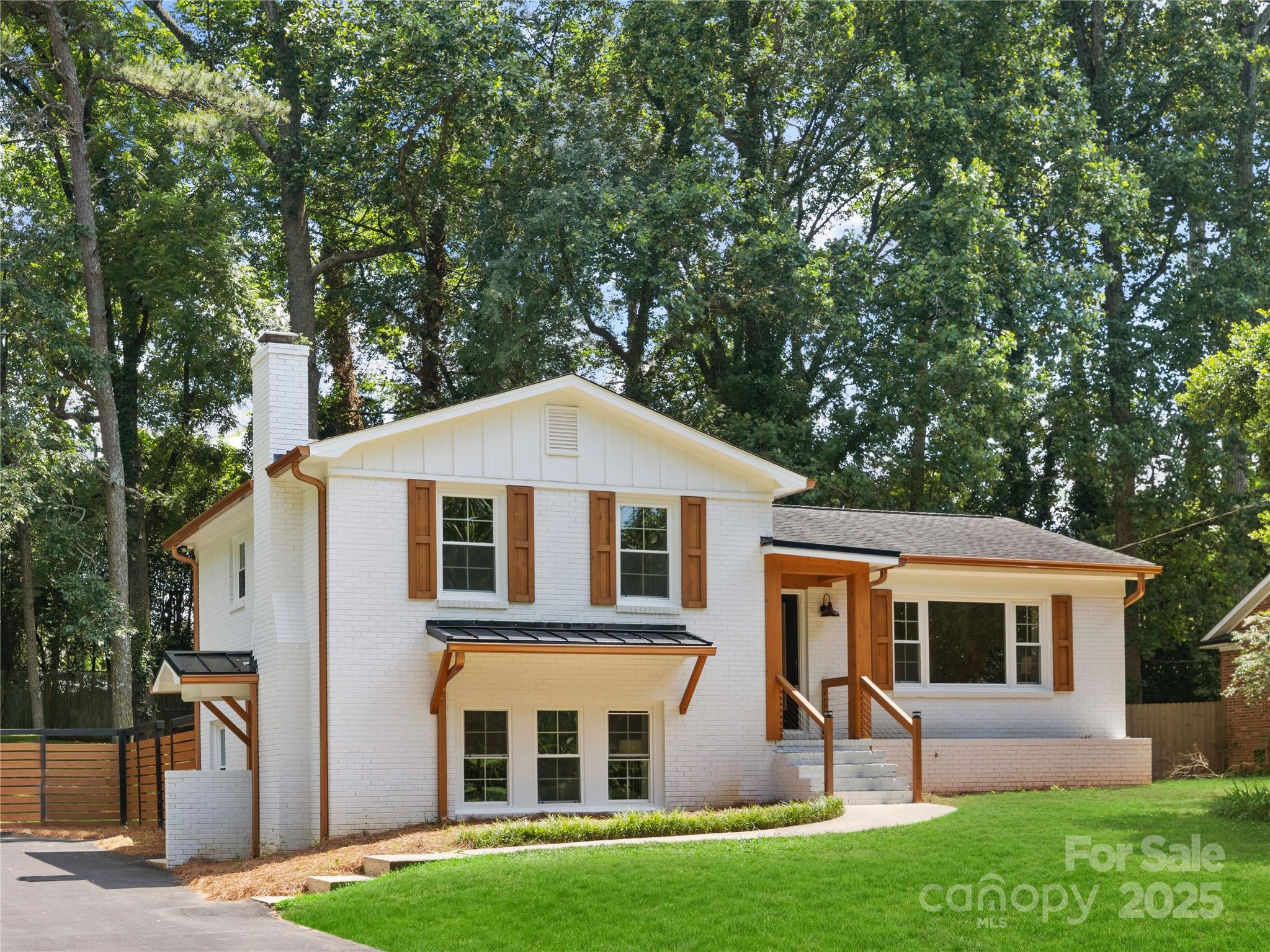 2120 Shadyview Drive