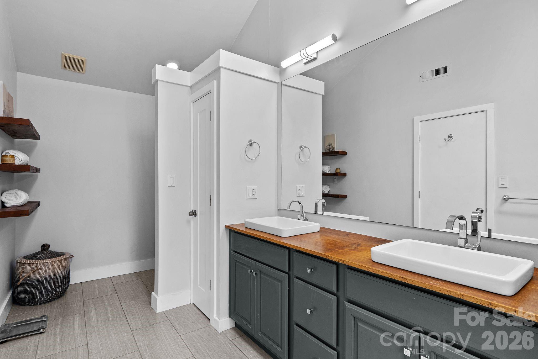 Connestee Falls - Residential