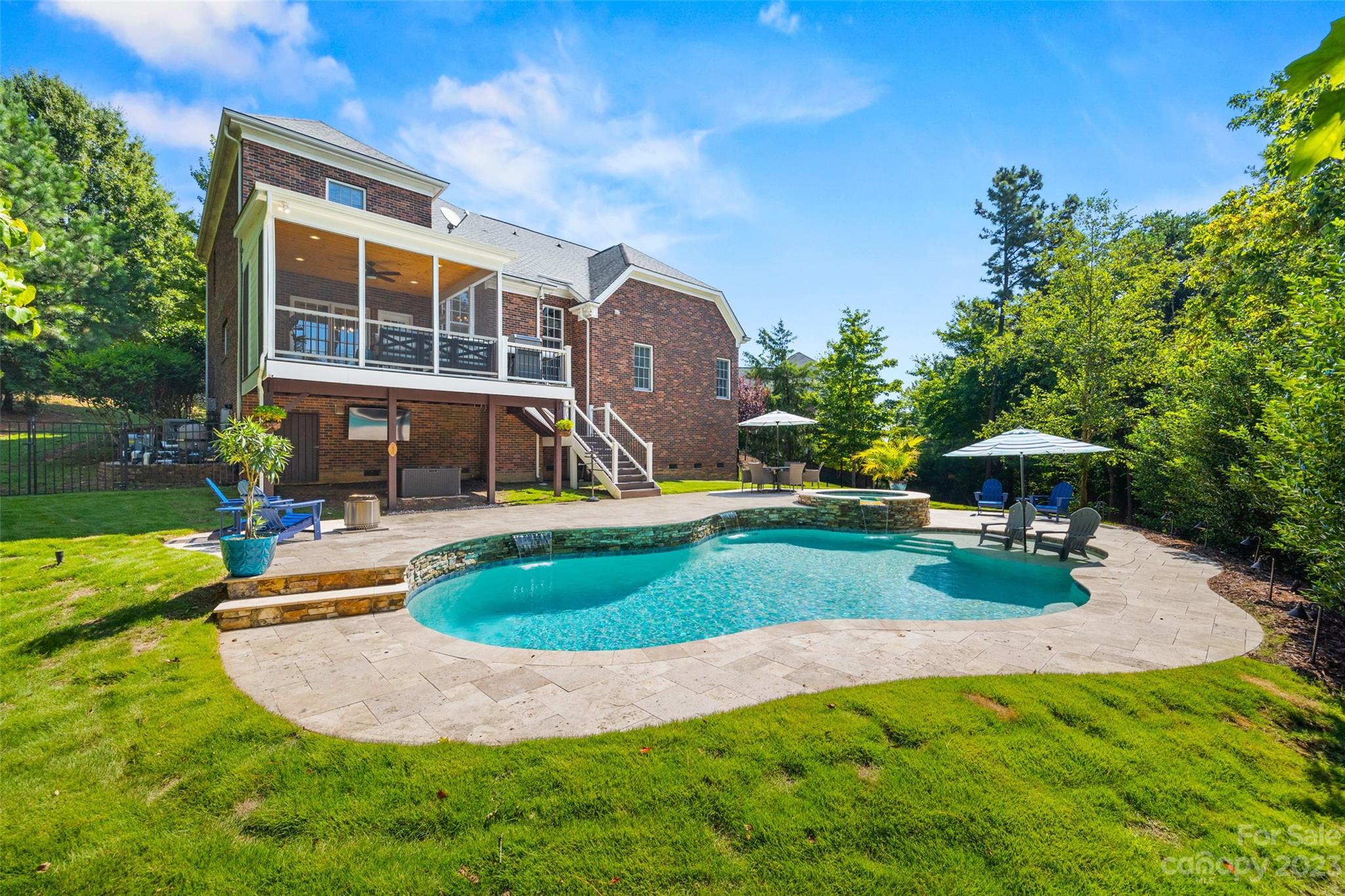 Lake Shore - Residential