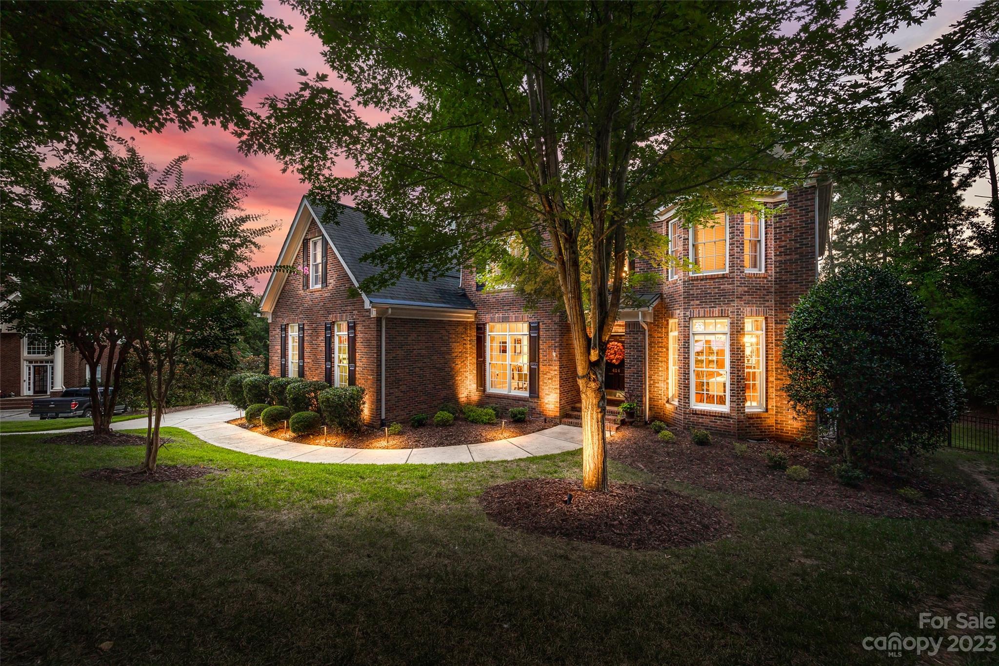 Lake Shore - Residential