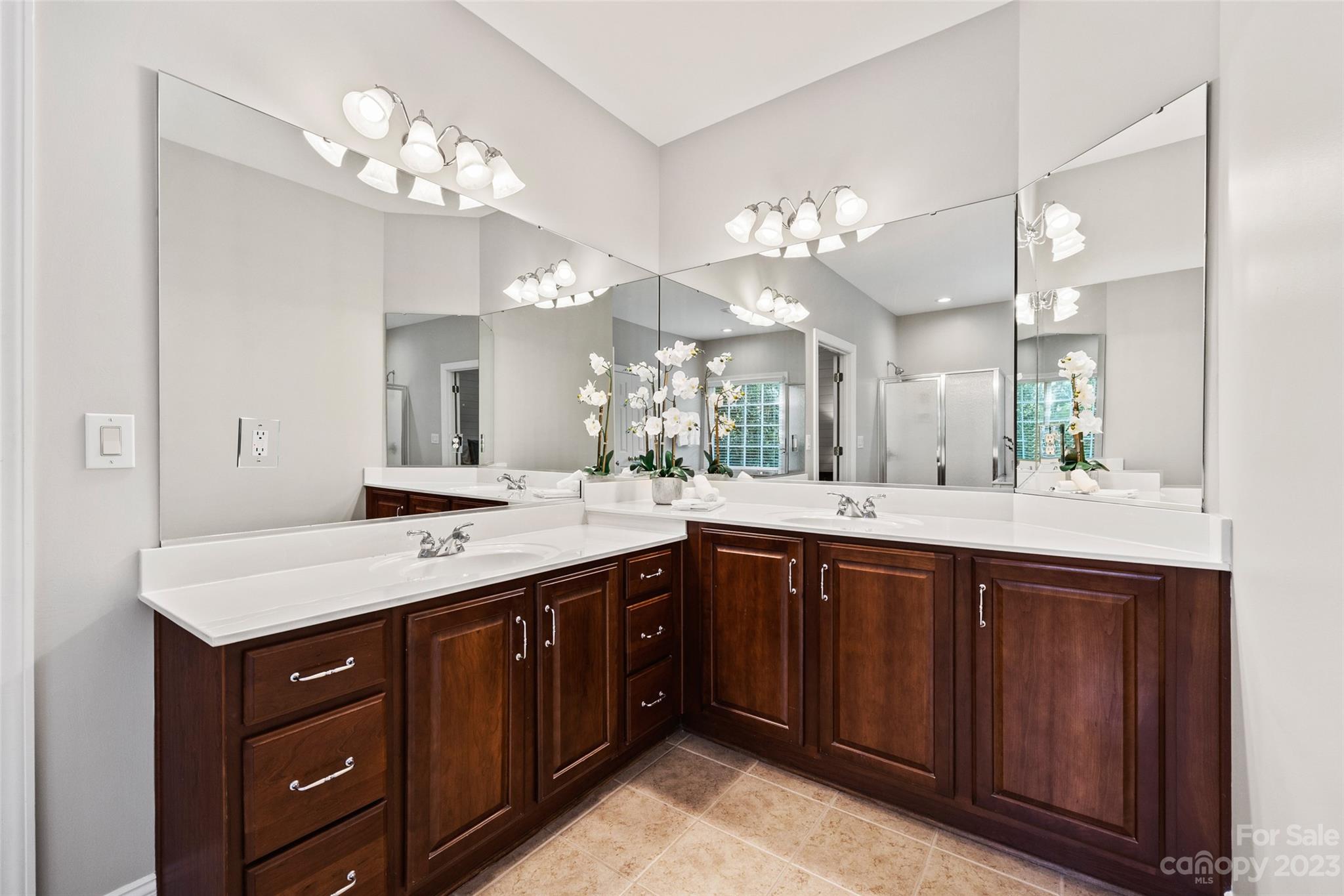 Lake Shore - Residential