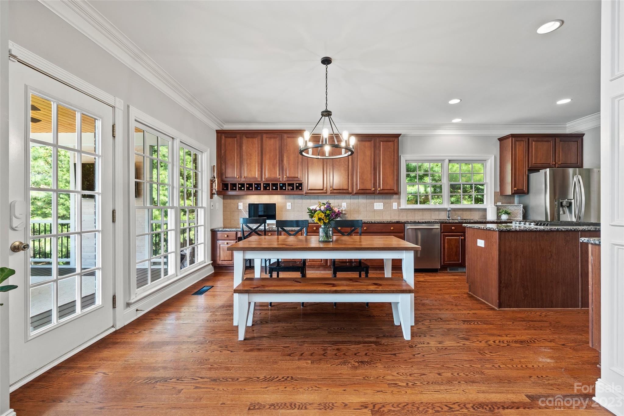 Lake Shore - Residential