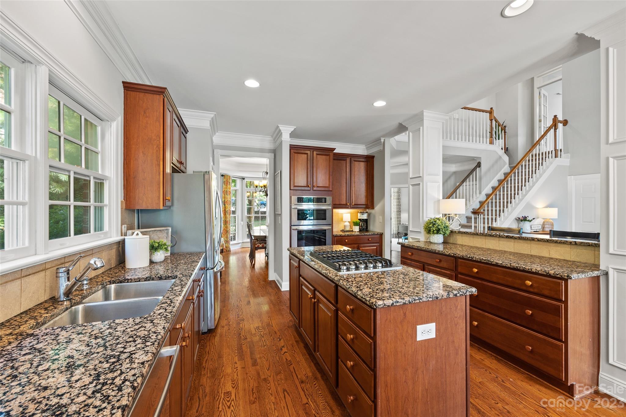 Lake Shore - Residential