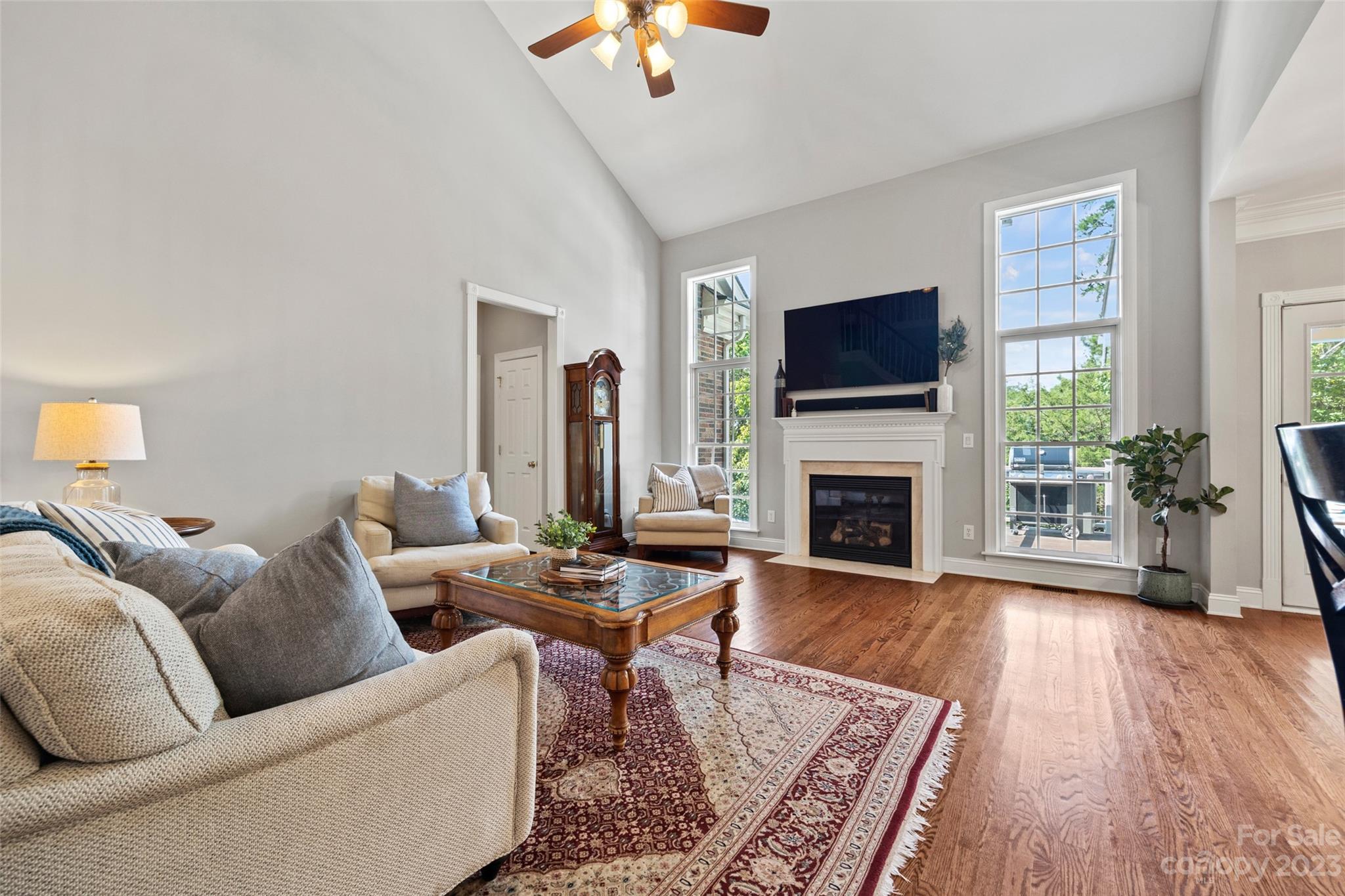 Lake Shore - Residential