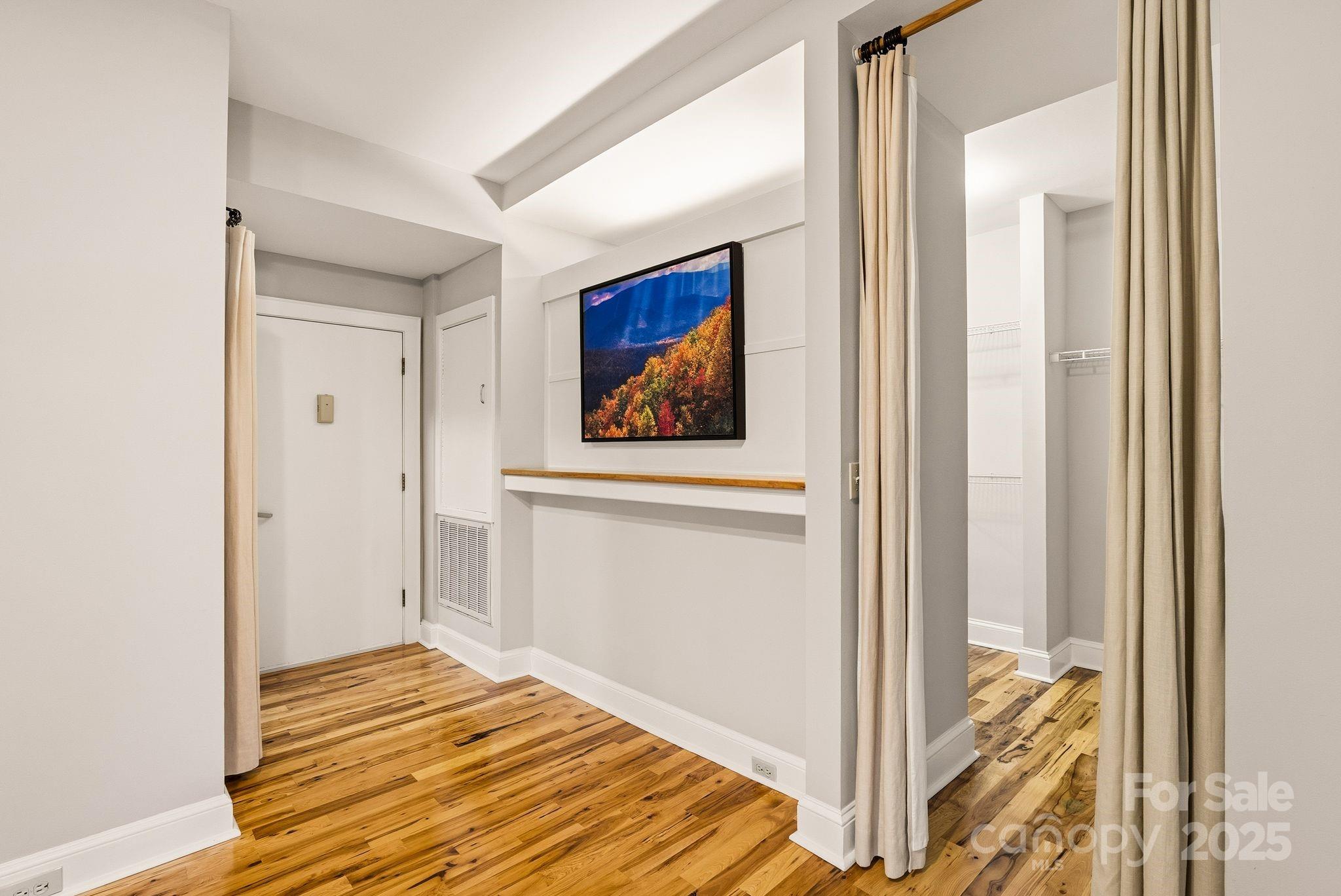 Sixty Haywood St Condominium - Residential