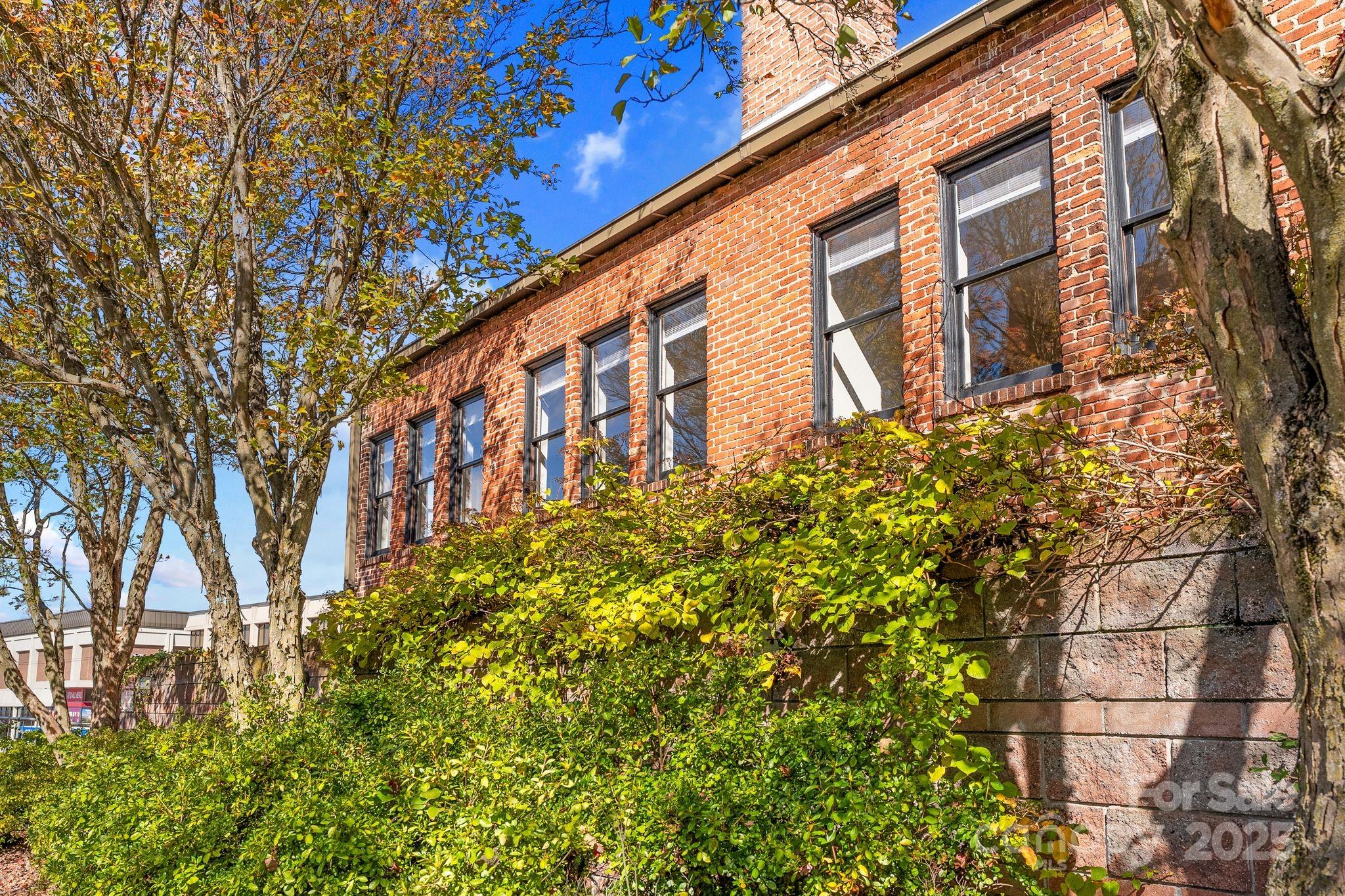 Sixty Haywood St Condominium - Residential