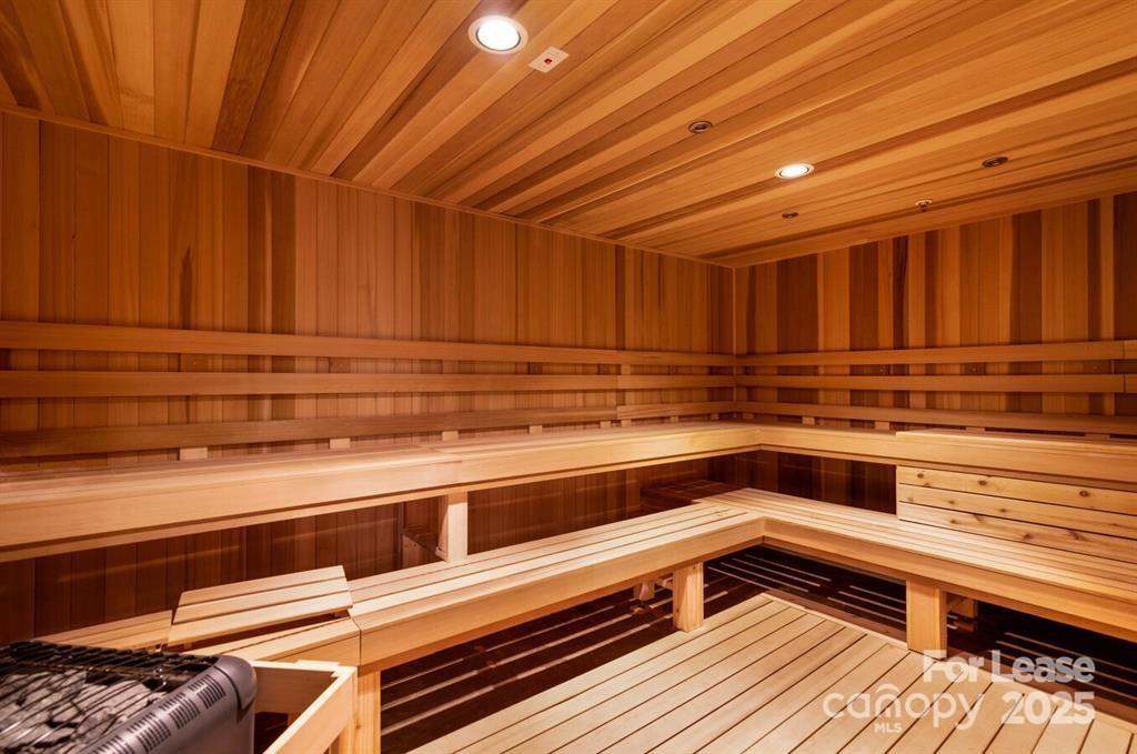 The Colony - Residential Lease