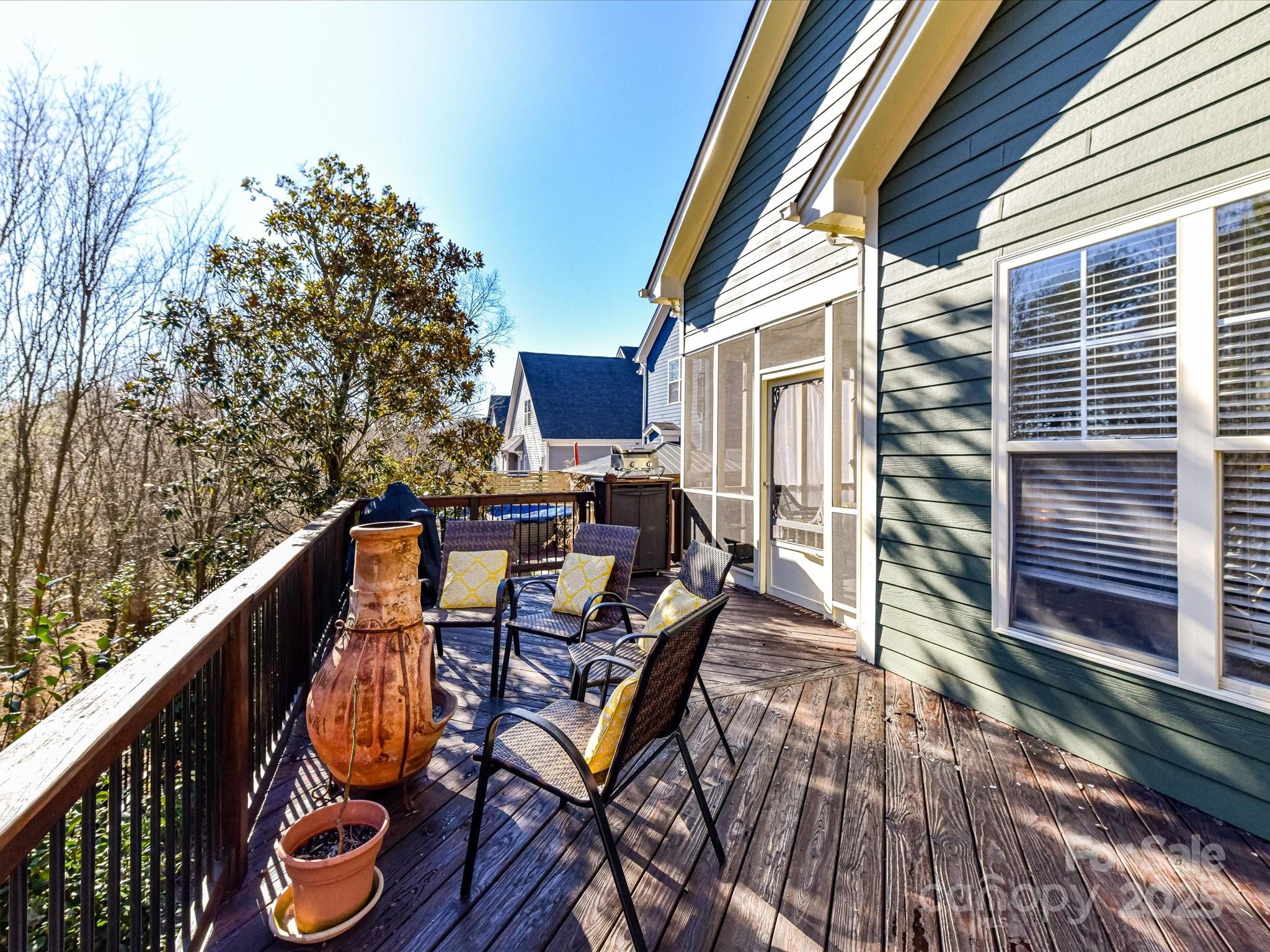 Lake Shore - Residential