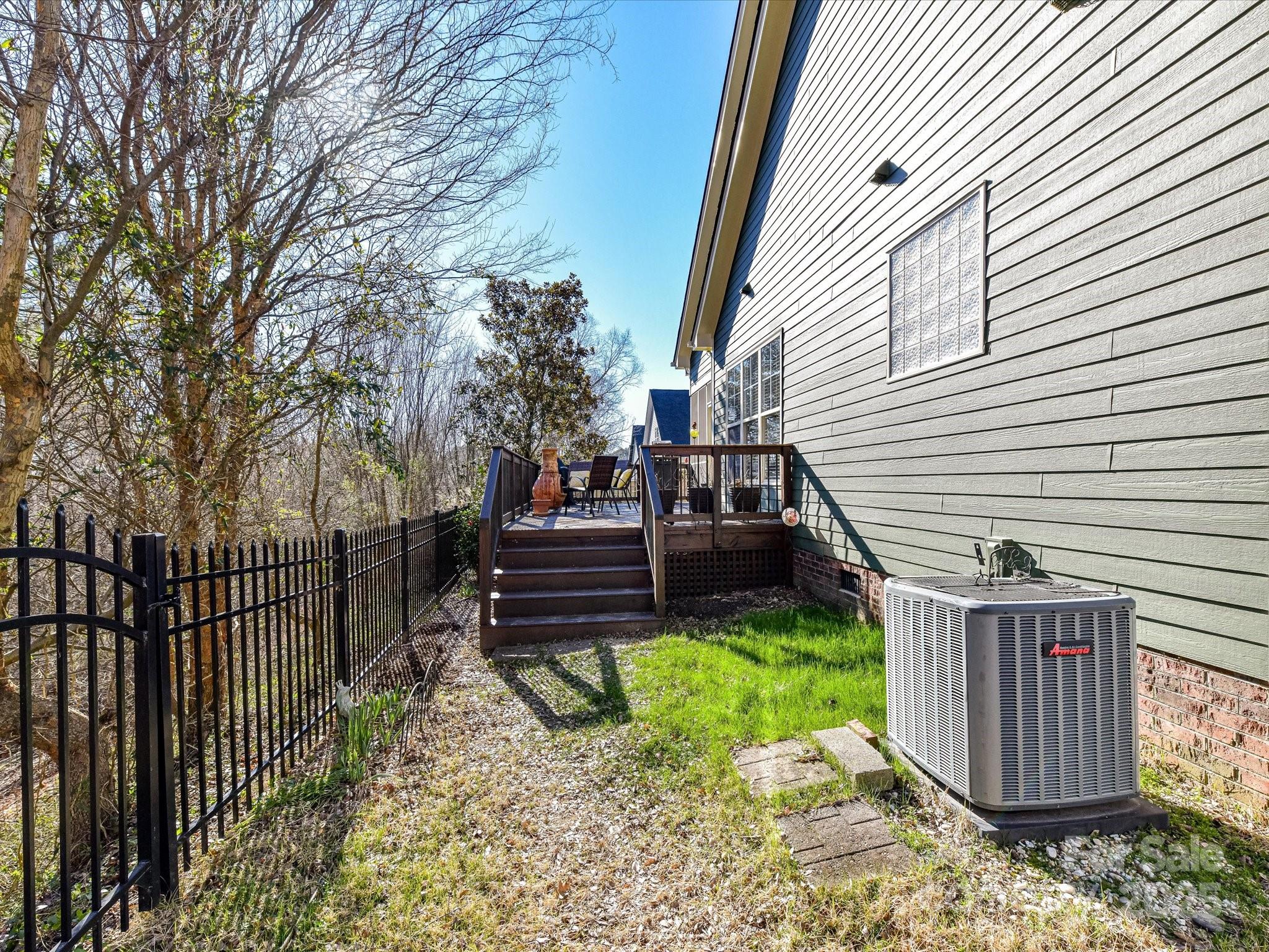 Lake Shore - Residential