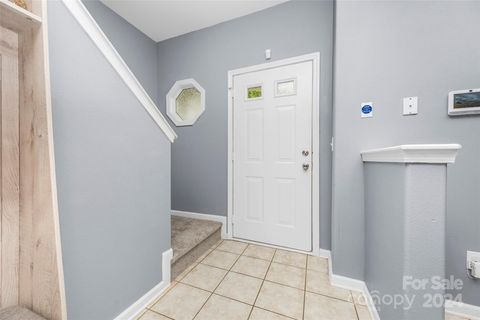 Townhouse in Winston Salem NC 5810 Fox Ridge Lane 3.jpg