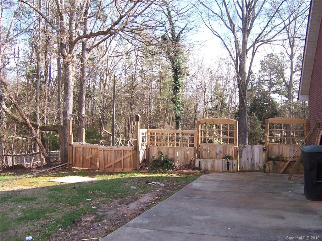 Lake Edward Estates - Residential